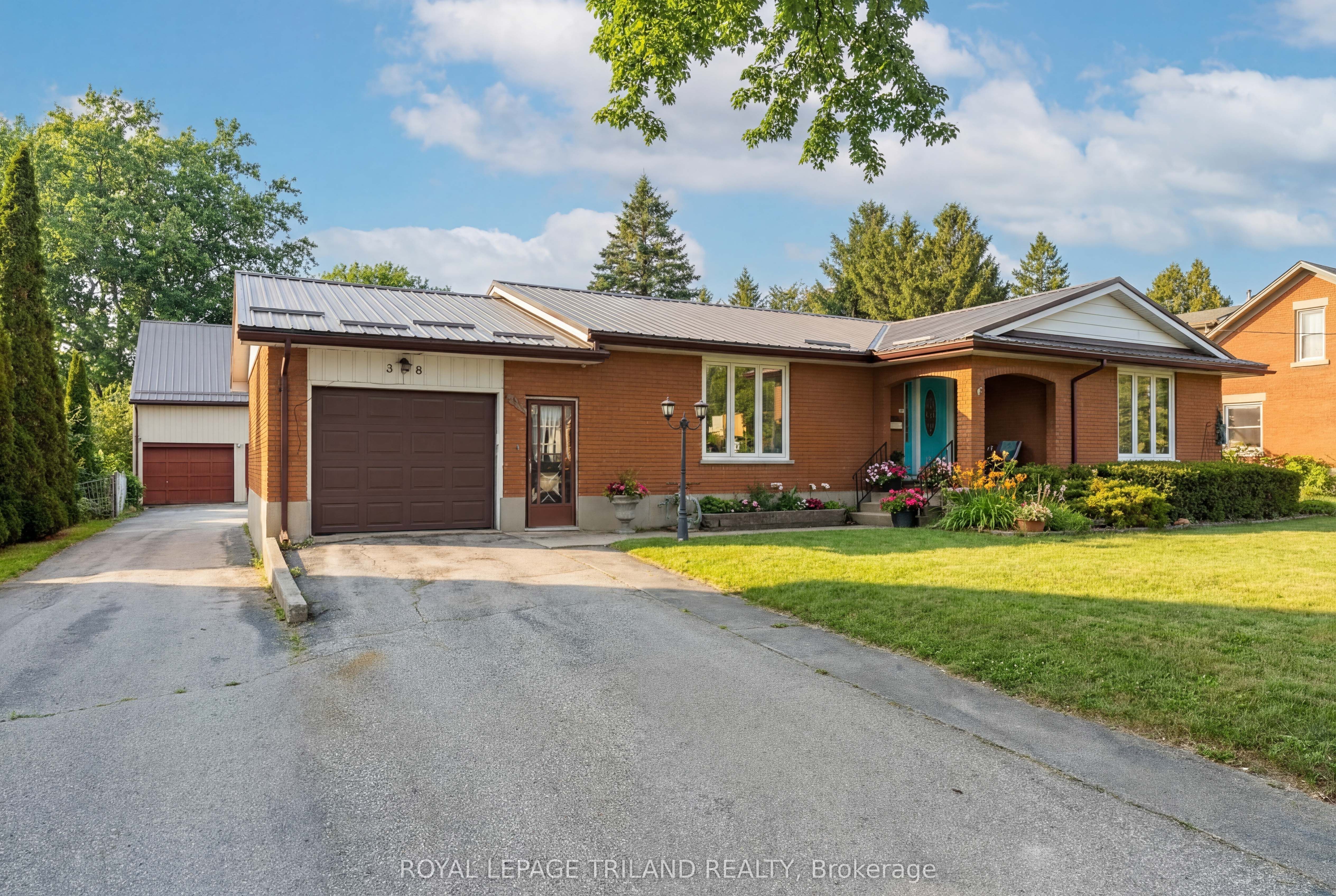 308 John Street S, Aylmer, ON N5H 2E2 photo 2
