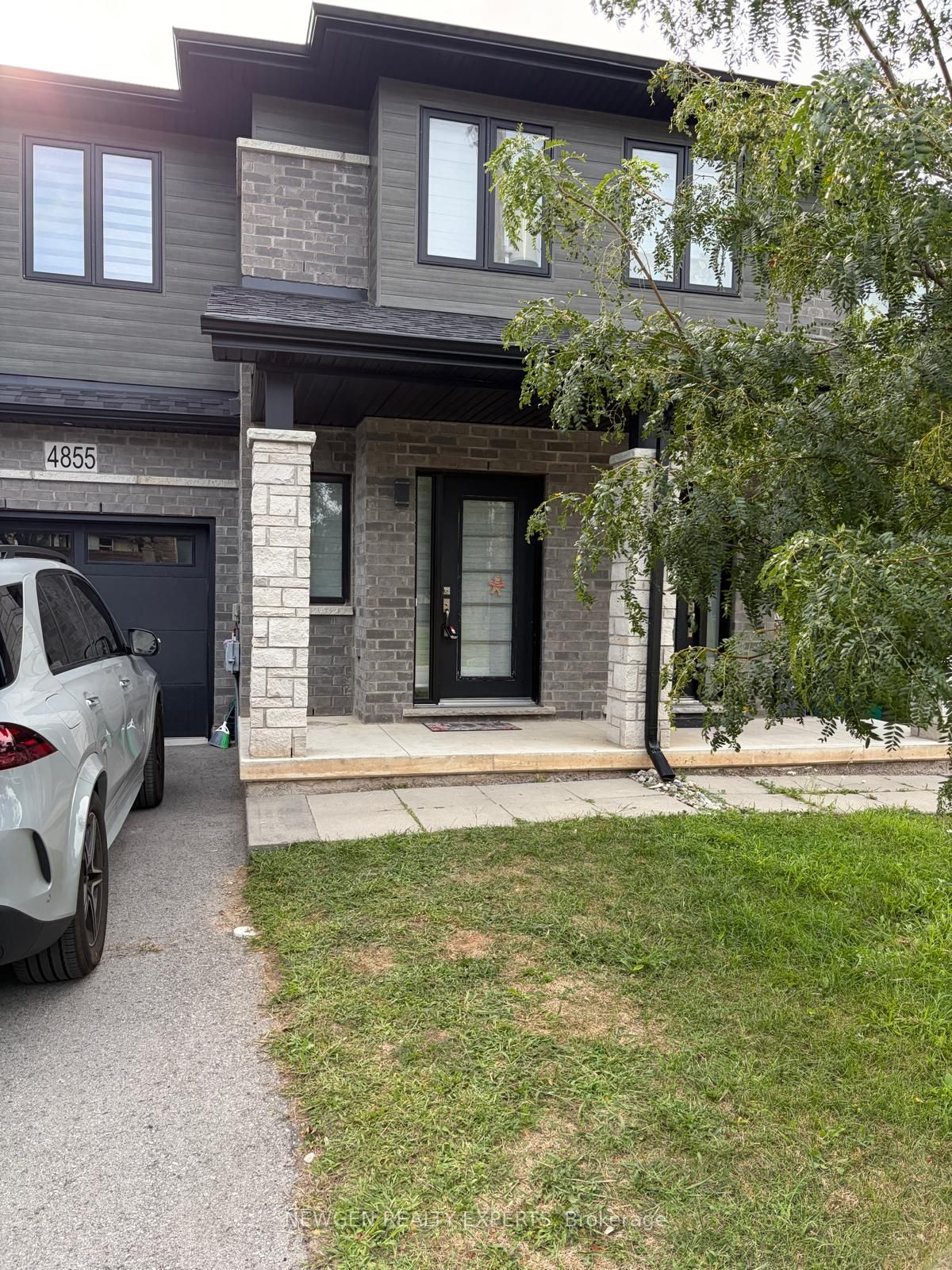 4855 Pettit Avenue, Niagara Falls, ON L2E 0B7 photo 3