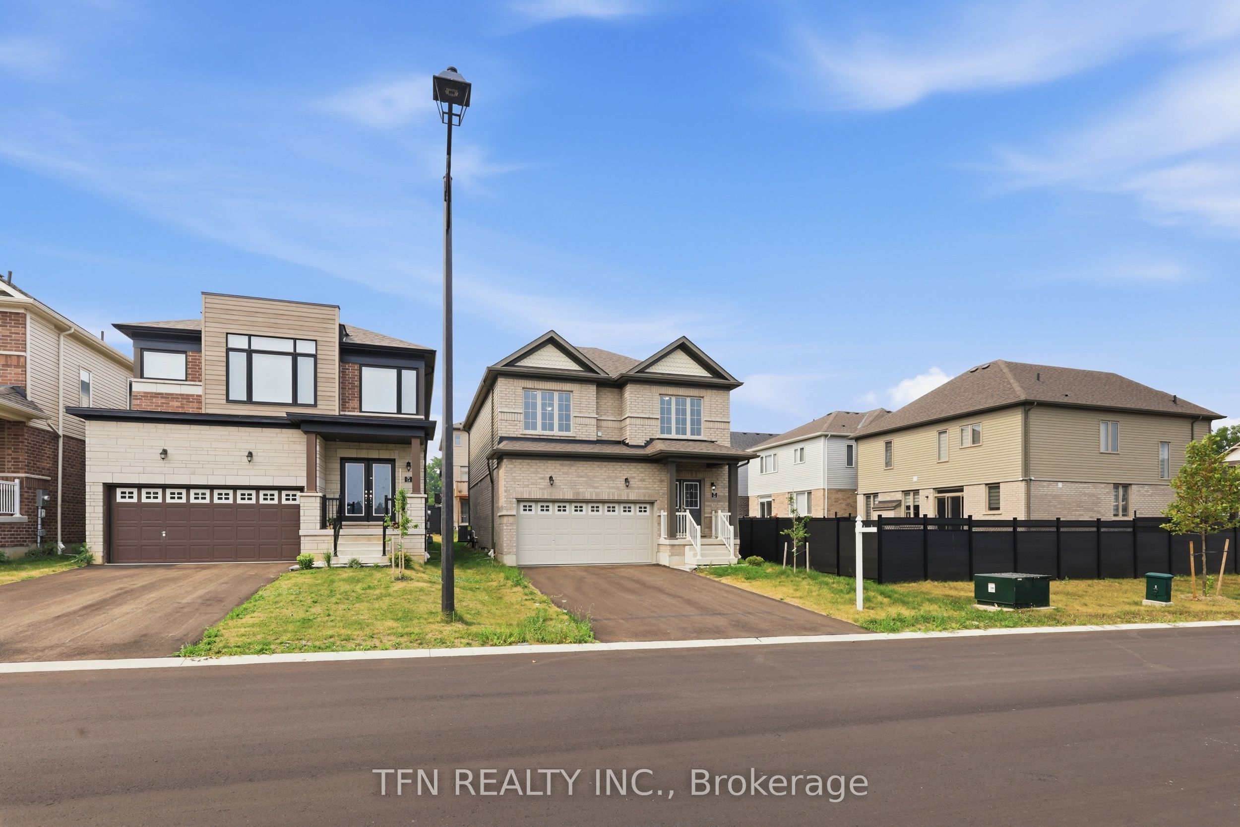 16 Blaney Street, Brant, ON N3L 0M8 photo 2