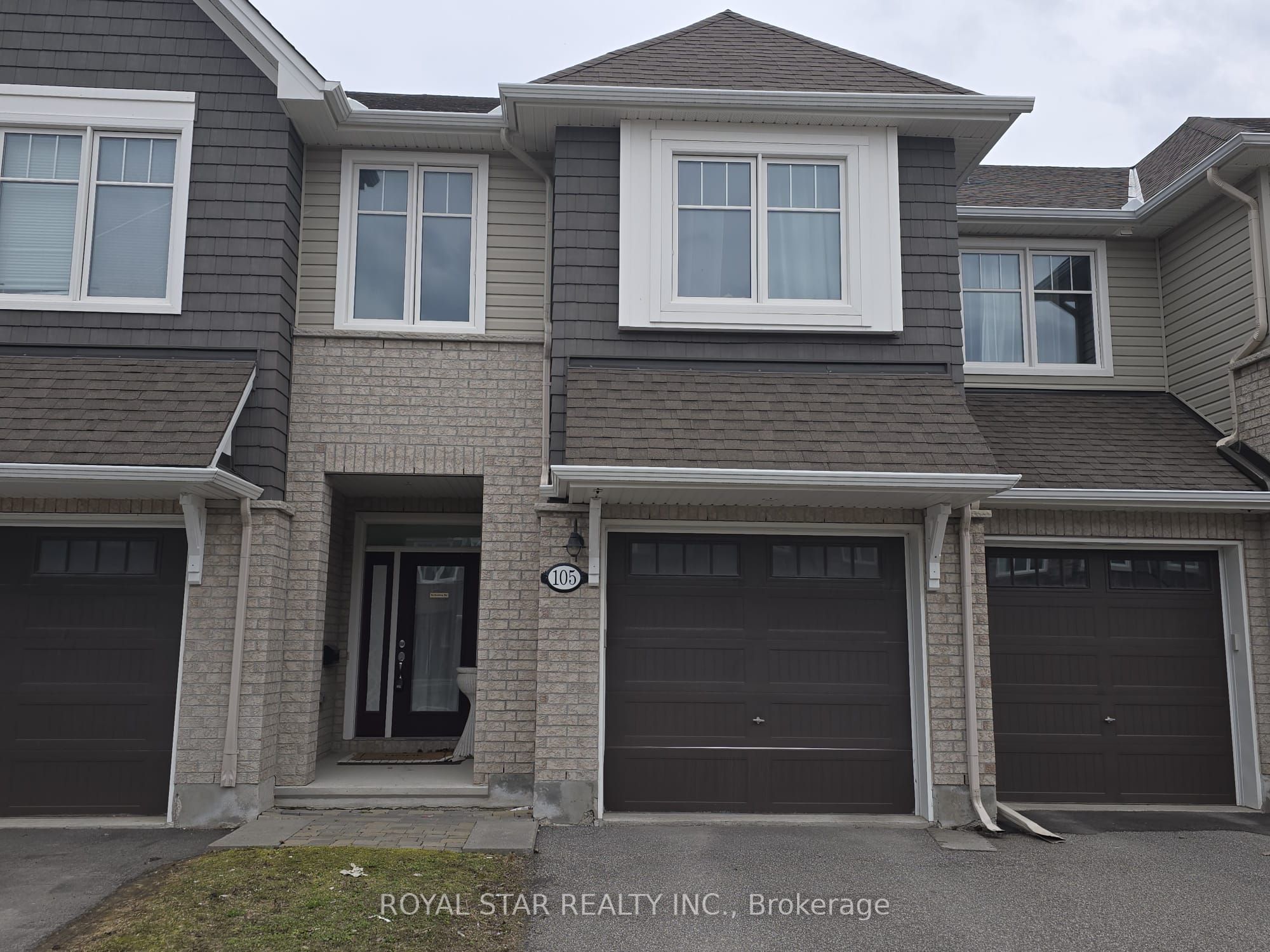 105 Eric Maloney Way, Blossom Park - Airport and Area, ON K1T 0R2 photo 2