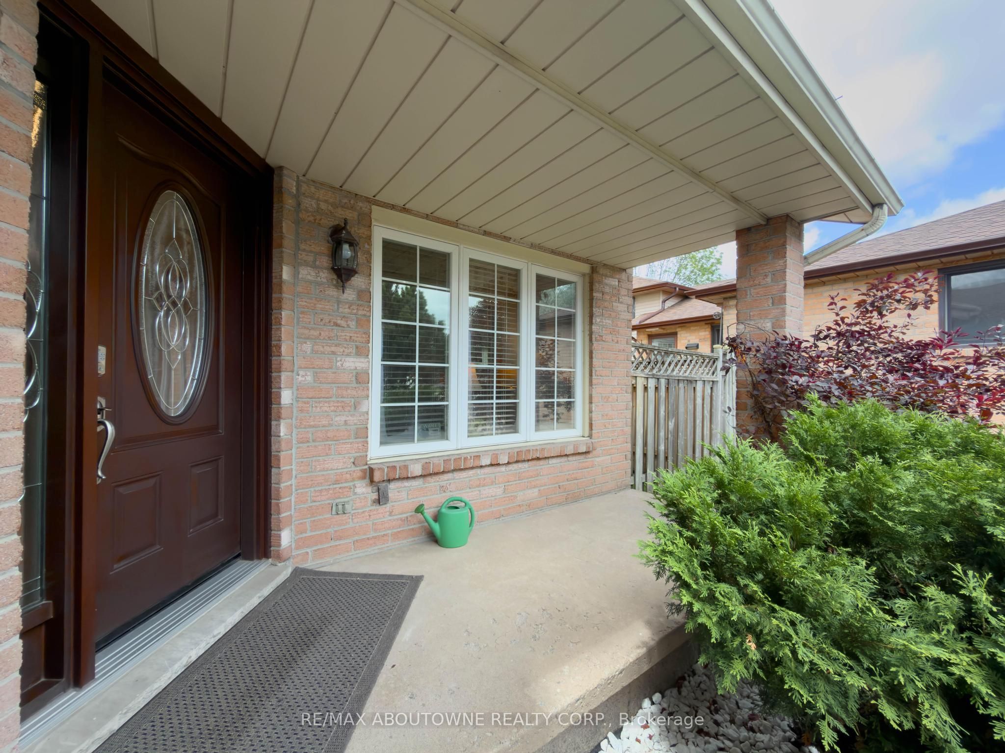 1018 Upper Sherman Avenue, Hamilton, ON L8V 4Y9 photo 4