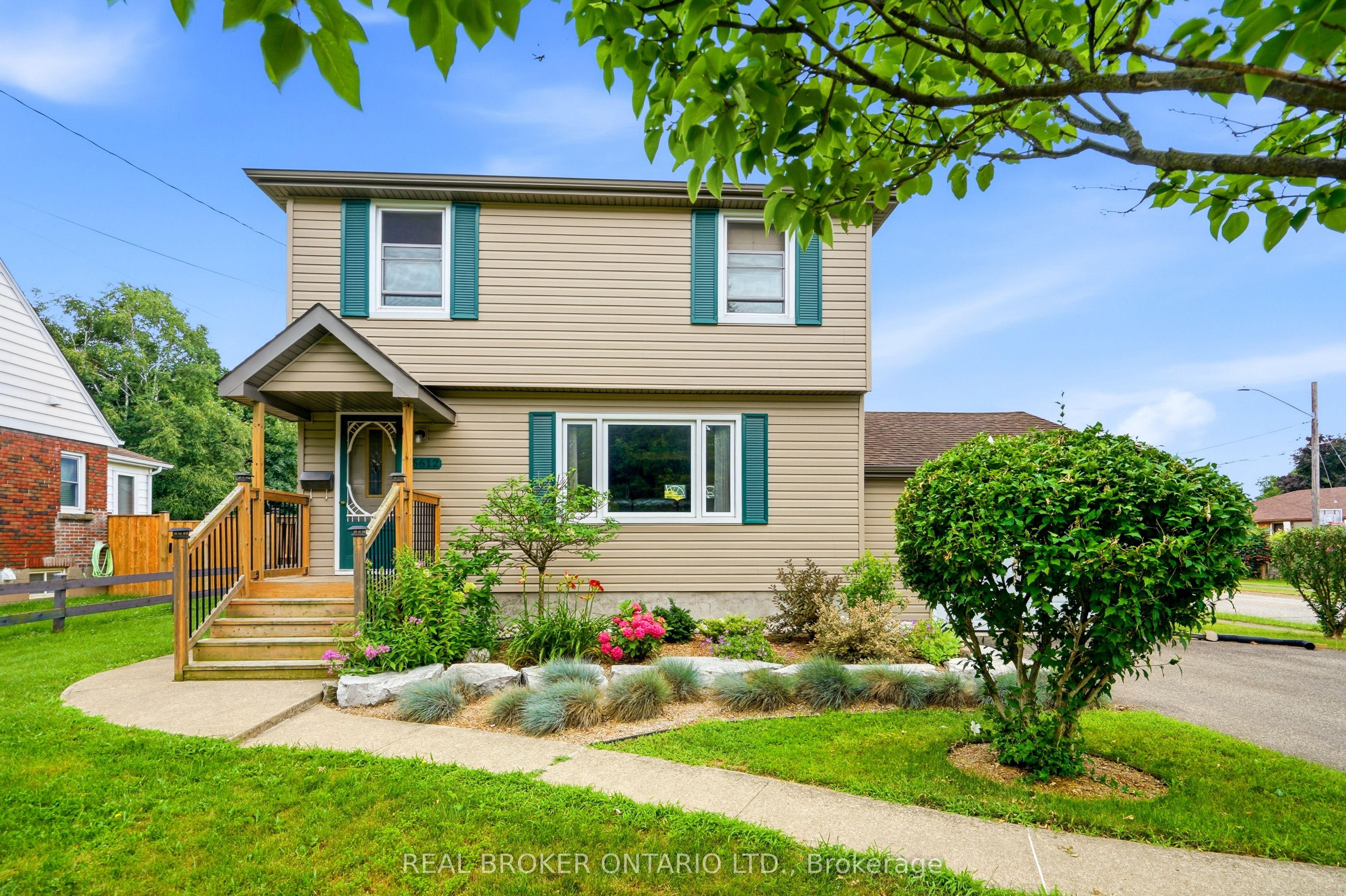 6612 Stamford Green Drive, Niagara Falls, ON L2J 1T8