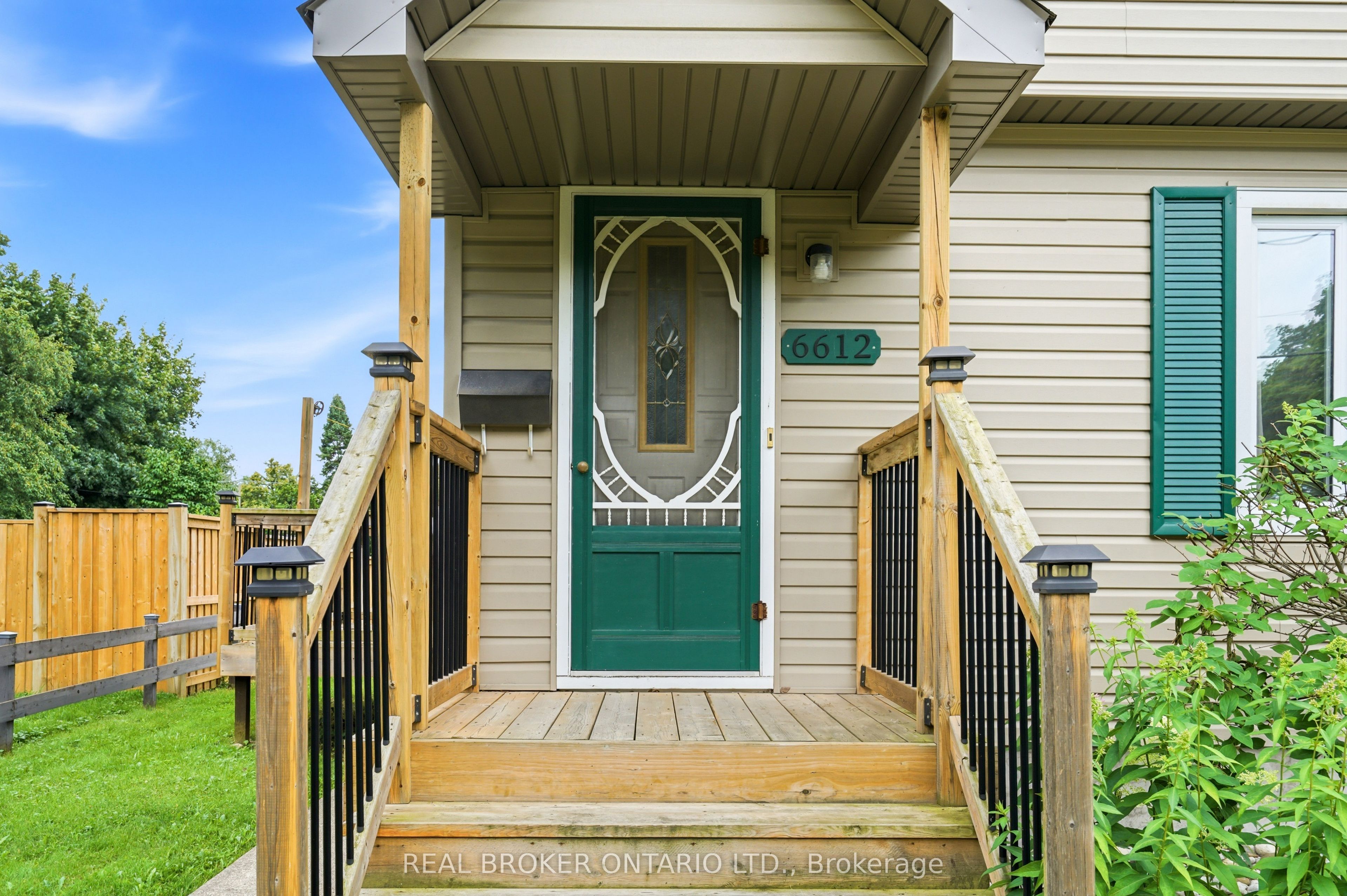 6612 Stamford Green Drive, Niagara Falls, ON L2J 1T8 photo 4