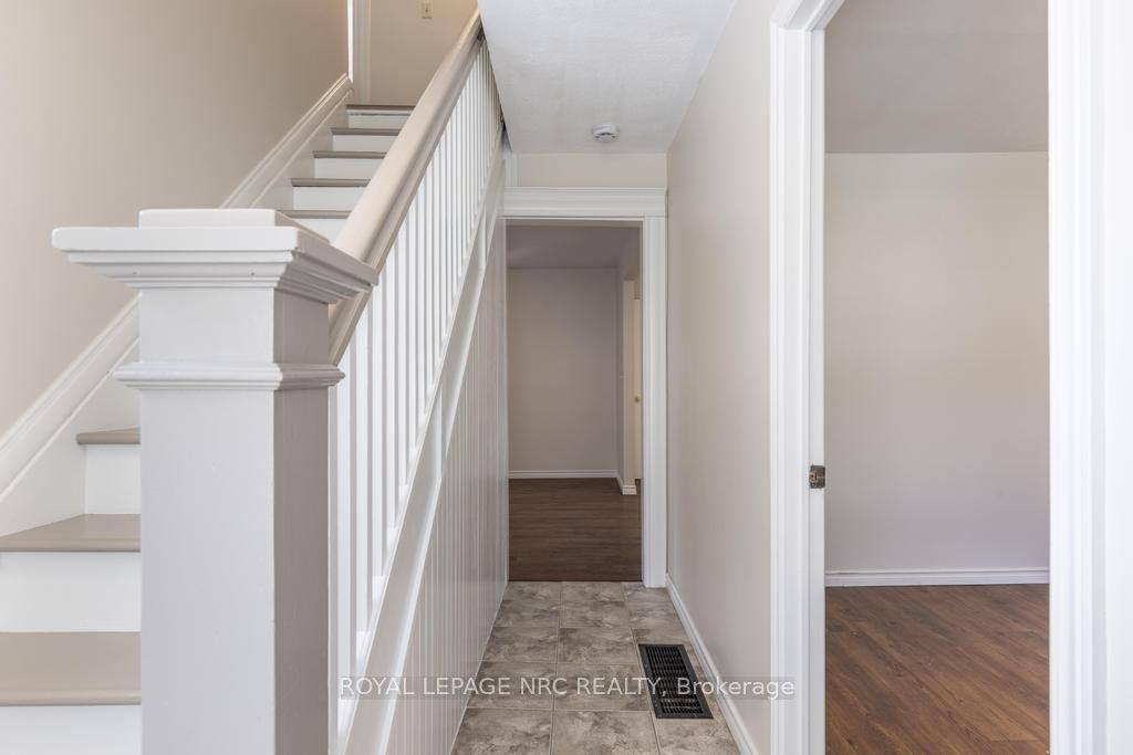 30 Walnut Street, St. Catharines, ON L2T 1H5 photo 4