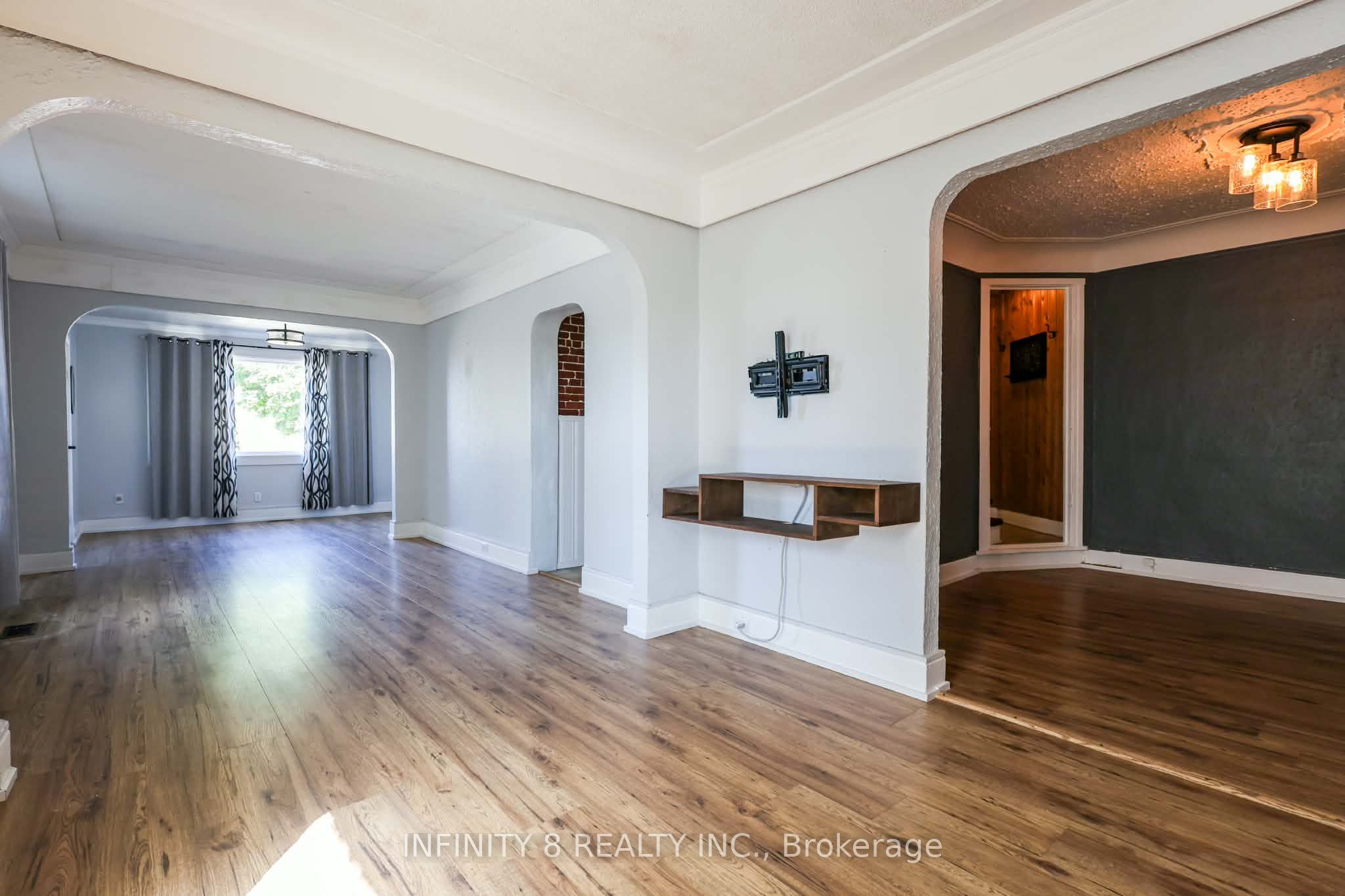 4 Alpine Street, St. Catharines, ON L2S 2Y1 photo 3
