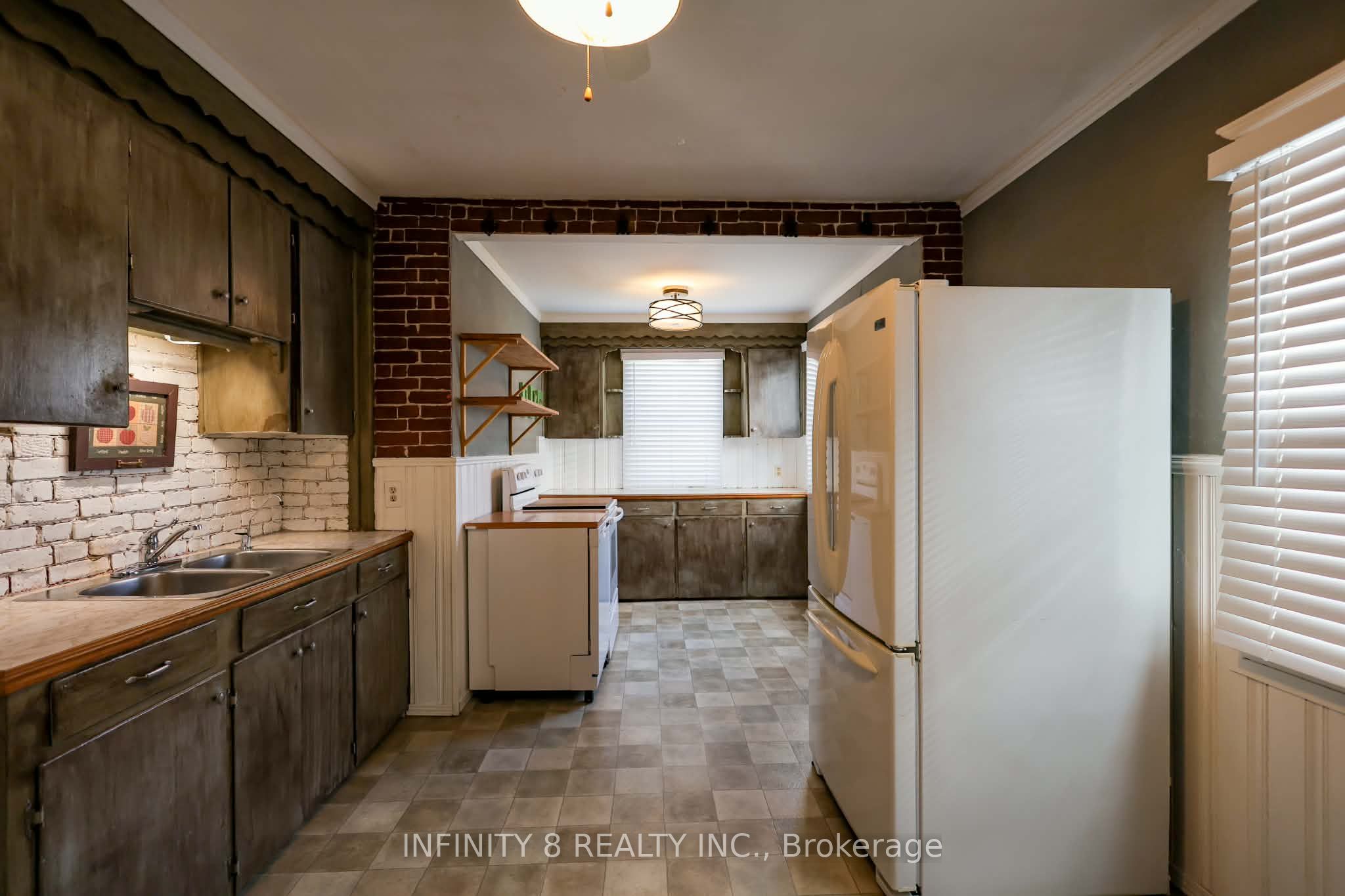 4 Alpine Street, St. Catharines, ON L2S 2Y1 photo 5