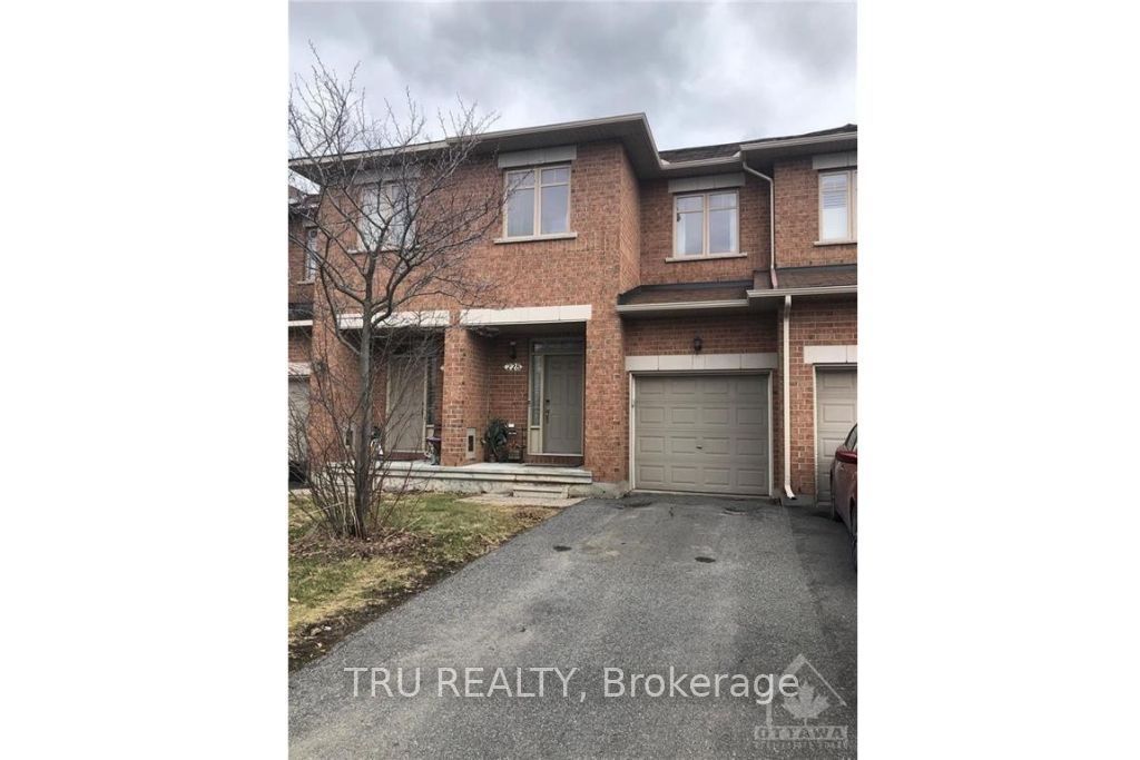 228 Berrigan Drive, Barrhaven, ON K2J 5C4