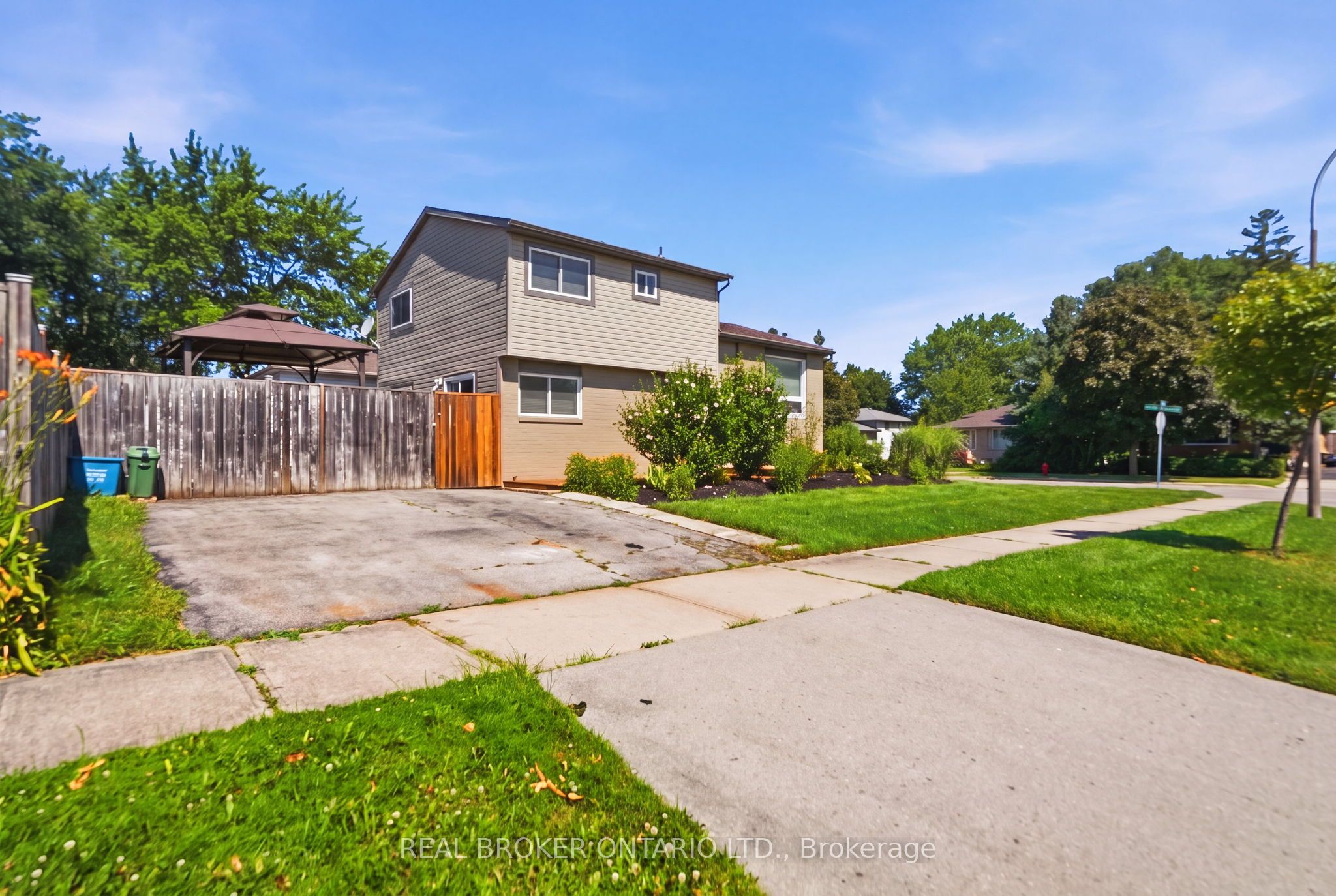 3 Prideaux Street, Hamilton, ON L8J 1C9 photo 2
