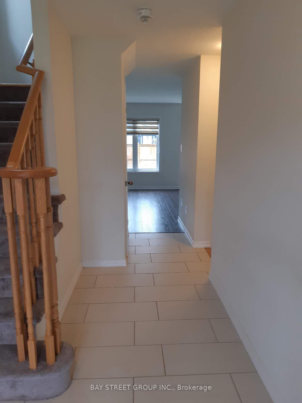 8088 Blue Ash Lane, Niagara Falls, ON L2H 2Y6 photo 3