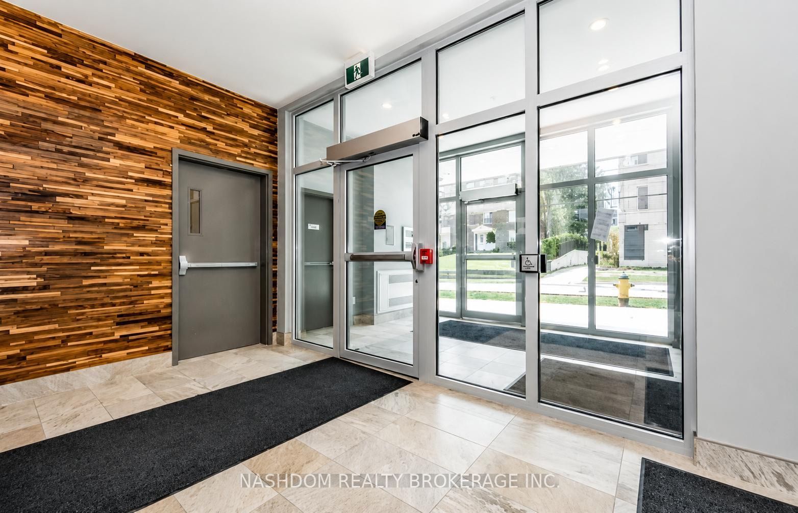 250 Albert Street 311, Waterloo, ON N2L 0H5 photo 3