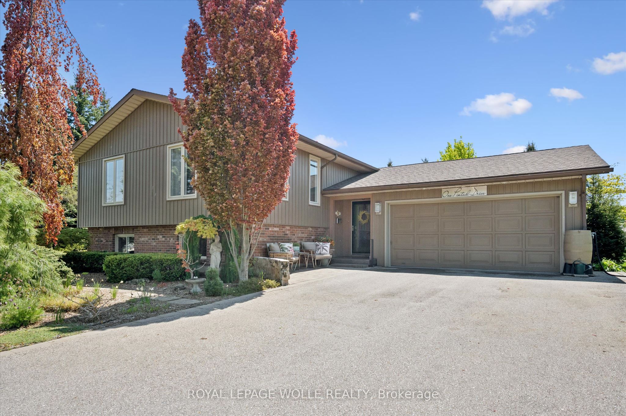 1 Pintail Drive S, Woolwich, ON N3B 3C2