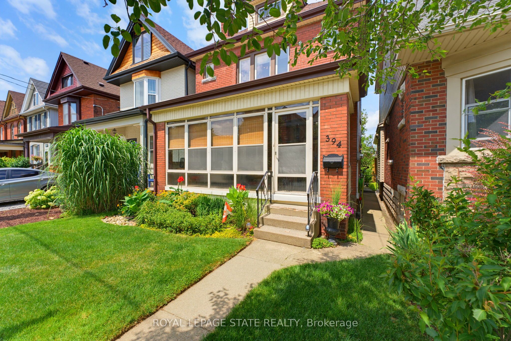 394 Charlton Avenue W, Hamilton, ON L8P 2E7 photo 3