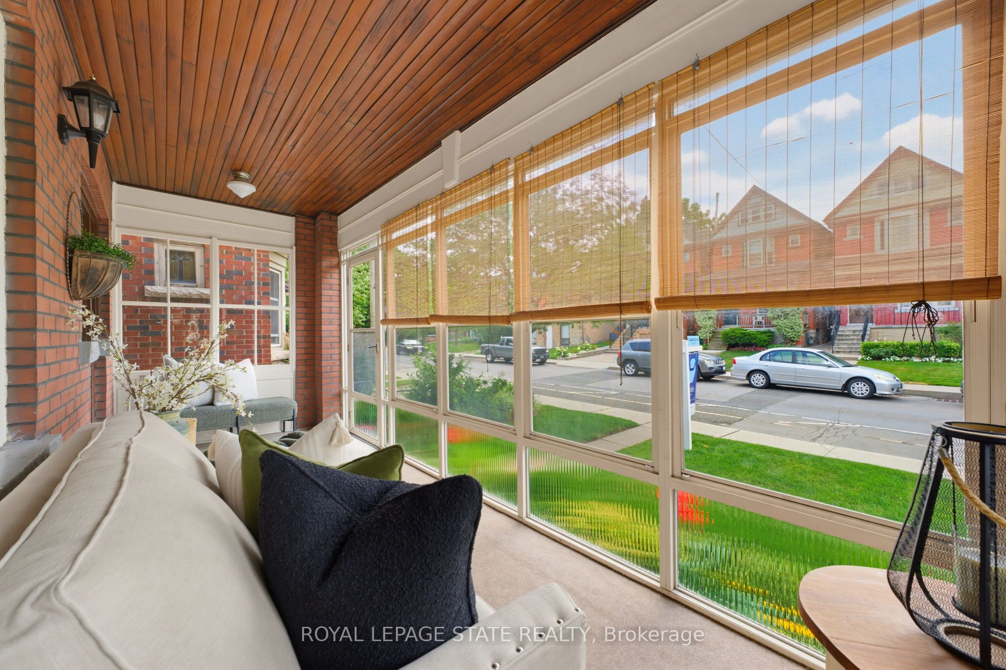 394 Charlton Avenue W, Hamilton, ON L8P 2E7 photo 4