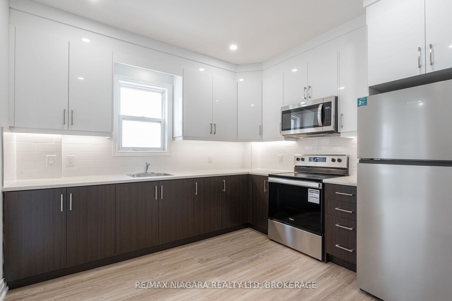 237 Church Street N 1, St. Catharines, ON L2R 3E8