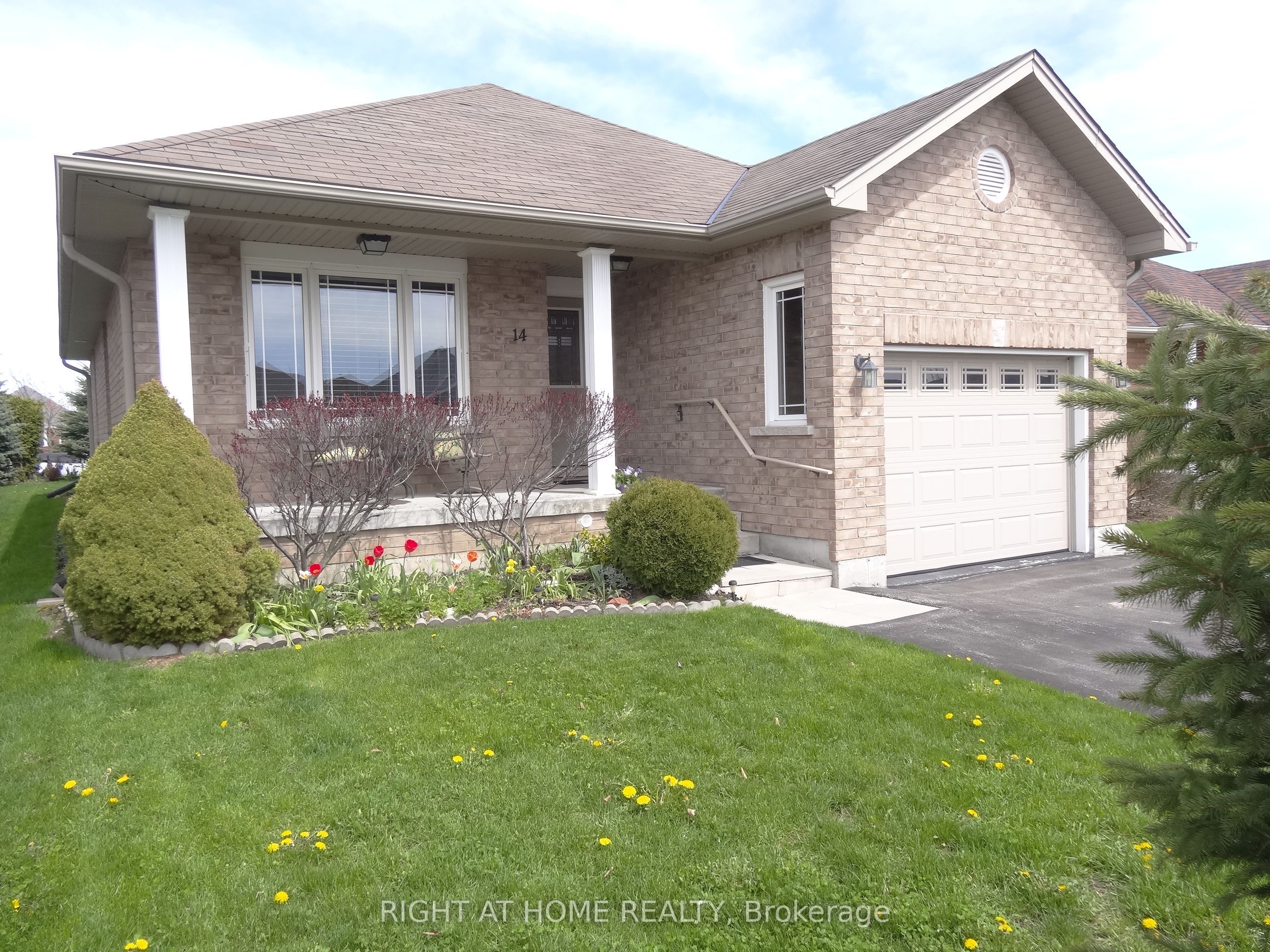 14 Matchett Crescent, Kawartha Lakes, ON K9V 0G8 photo 2