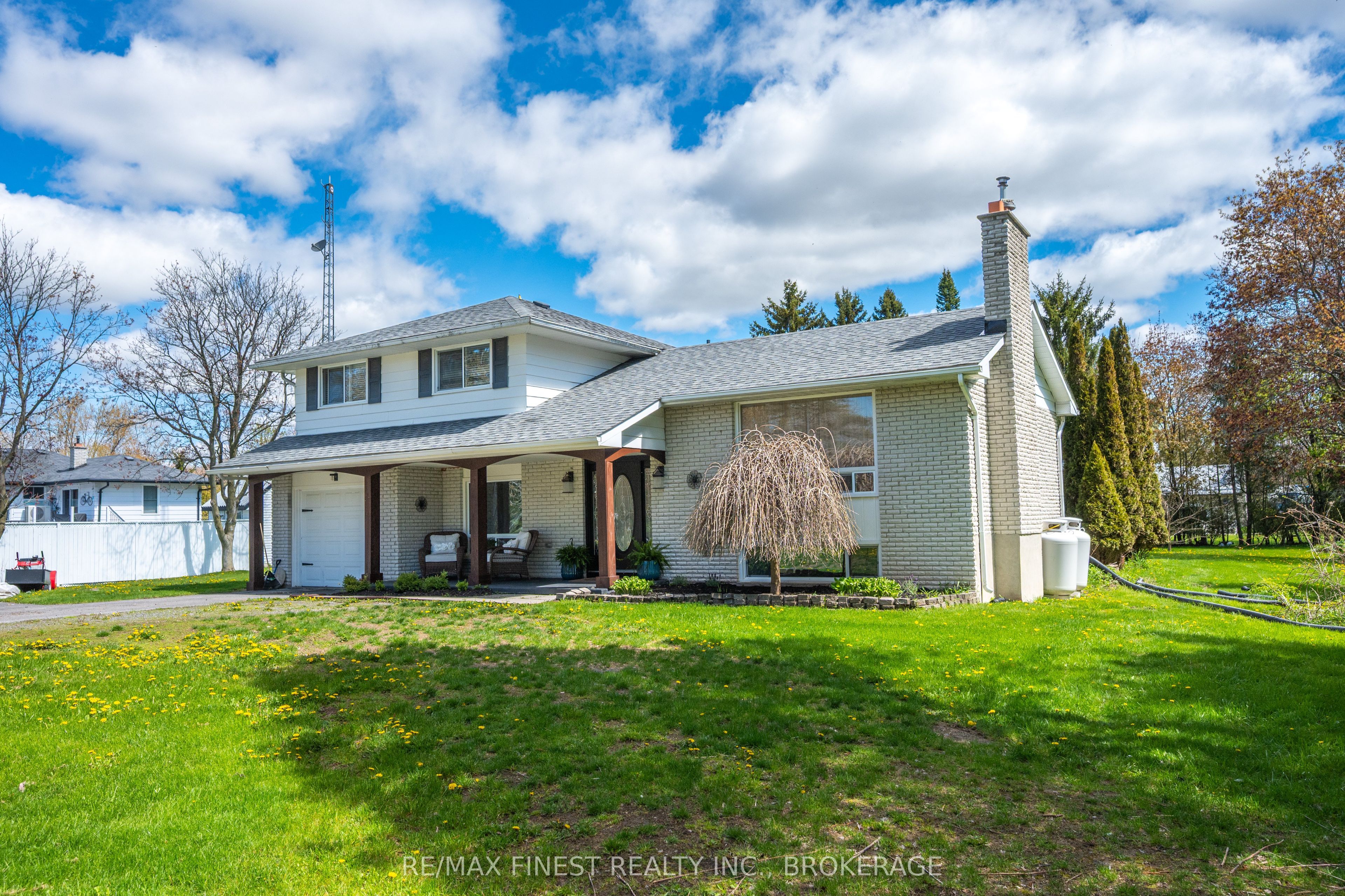 207 Meadow Crescent, Greater Napanee, ON K0H 1G0 photo 3