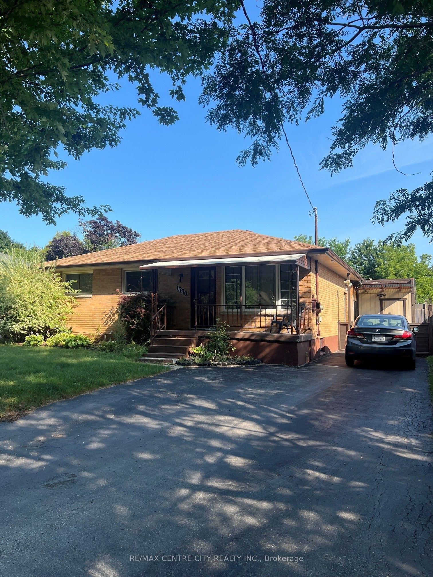 1590 Dixie Street, London East, ON N5V 1Y9 photo 2