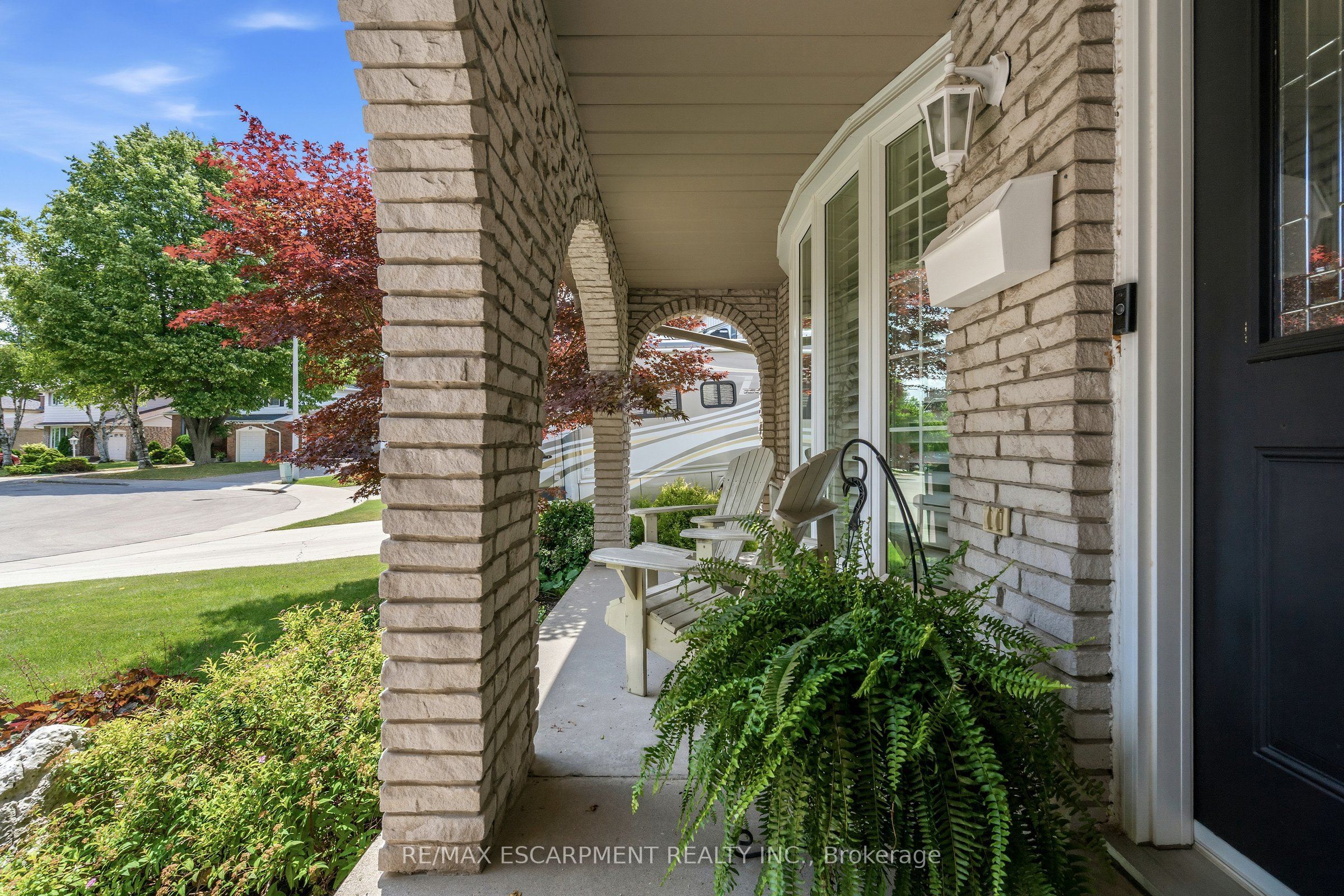 105 San Fernando Drive, Hamilton, ON L9C 2C3 photo 4