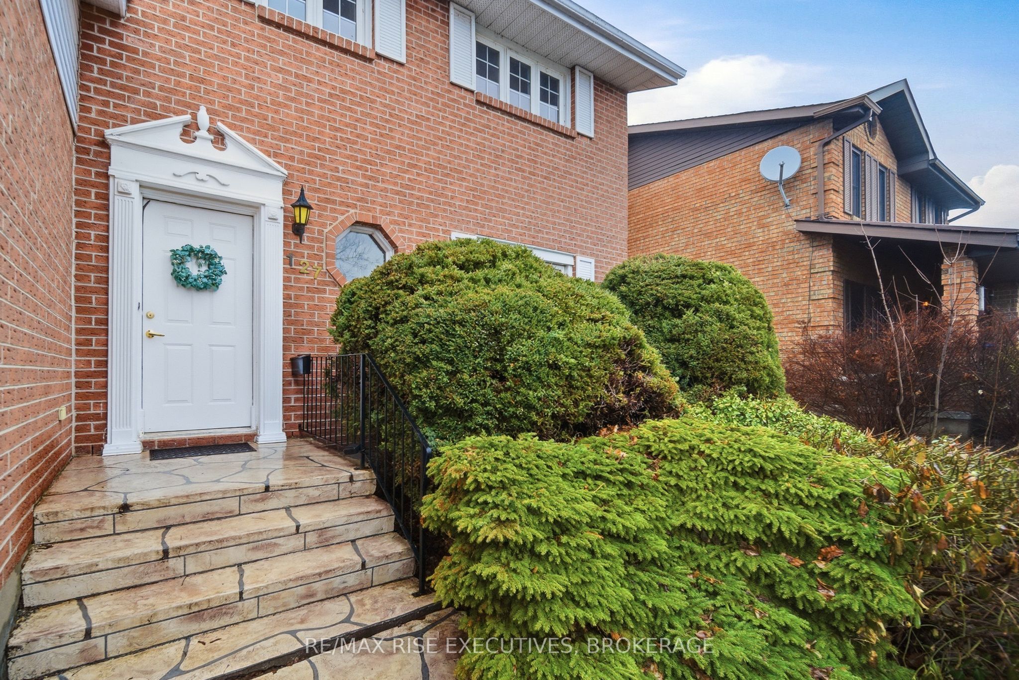 127 Nicholson Crescent, Loyalist, ON K7N 1W9 photo 4
