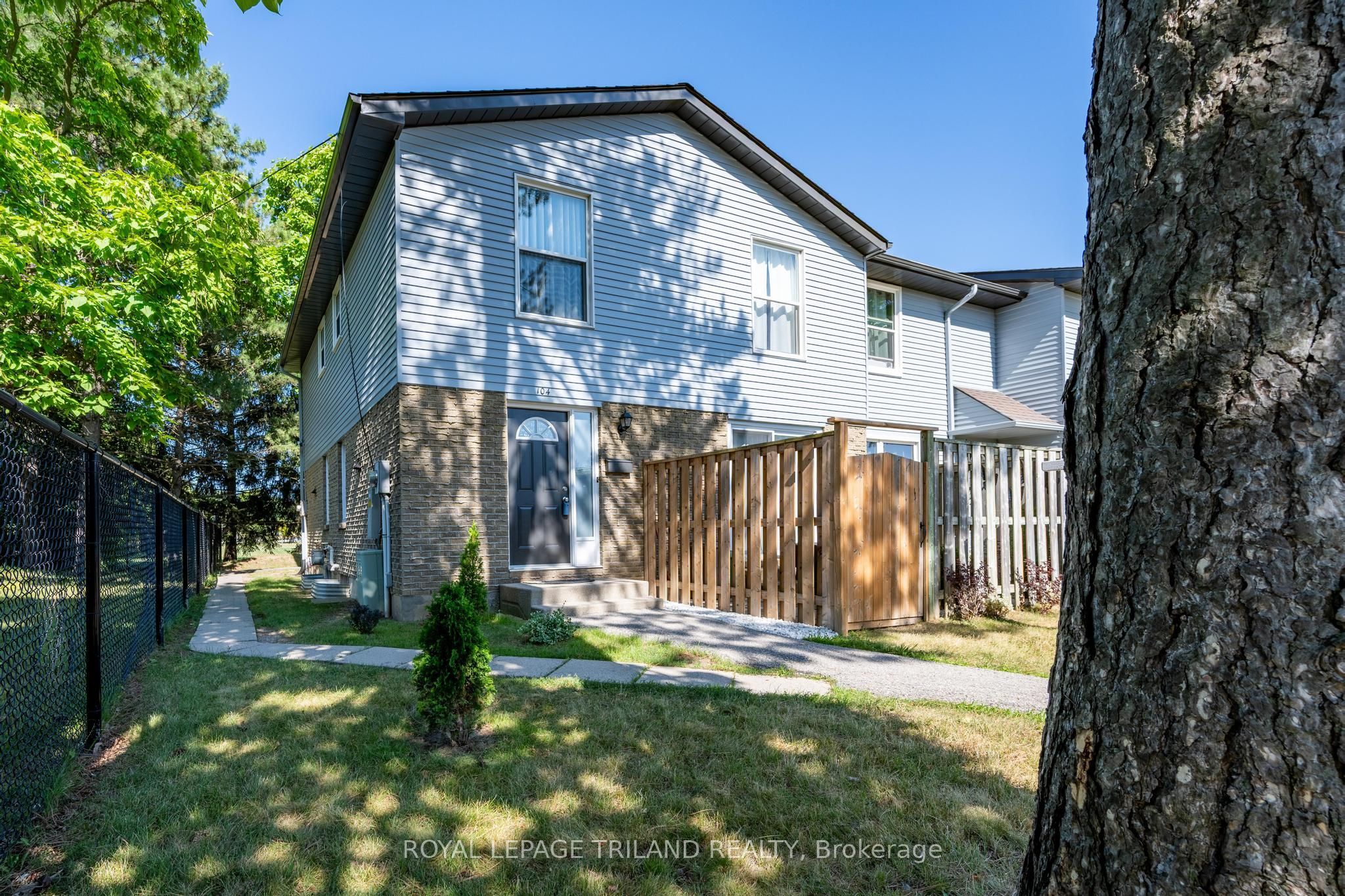 70 Fiddlers Green Road 104, London North, ON N6H 4R4 photo 3