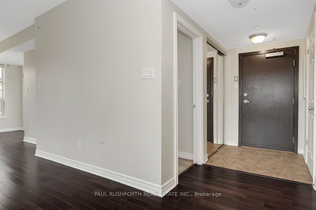 200 Glenroy Gilbert Drive 304, Barrhaven, ON K2J 5W2 photo 3