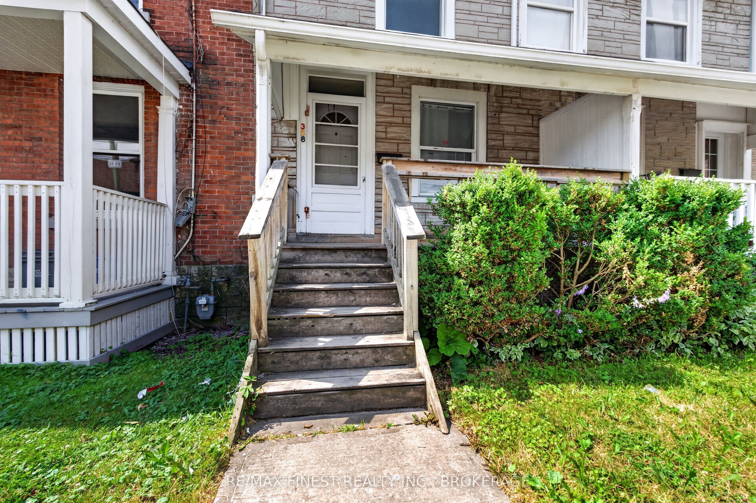 358 Johnson Street, Kingston, ON K7L 1Y8 photo 2