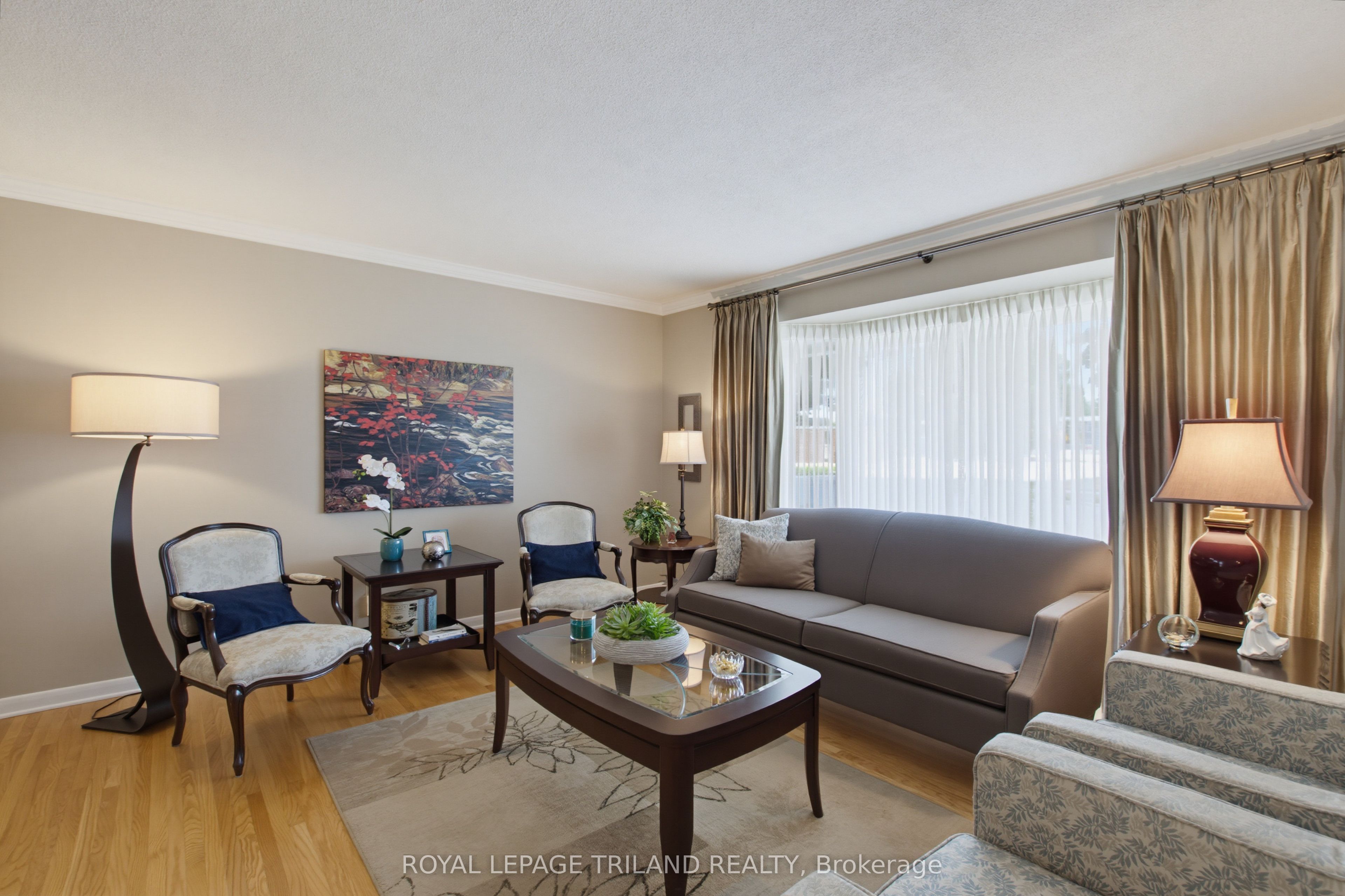 1463 Glenora Drive, London North, ON N5X 1V3 photo 2