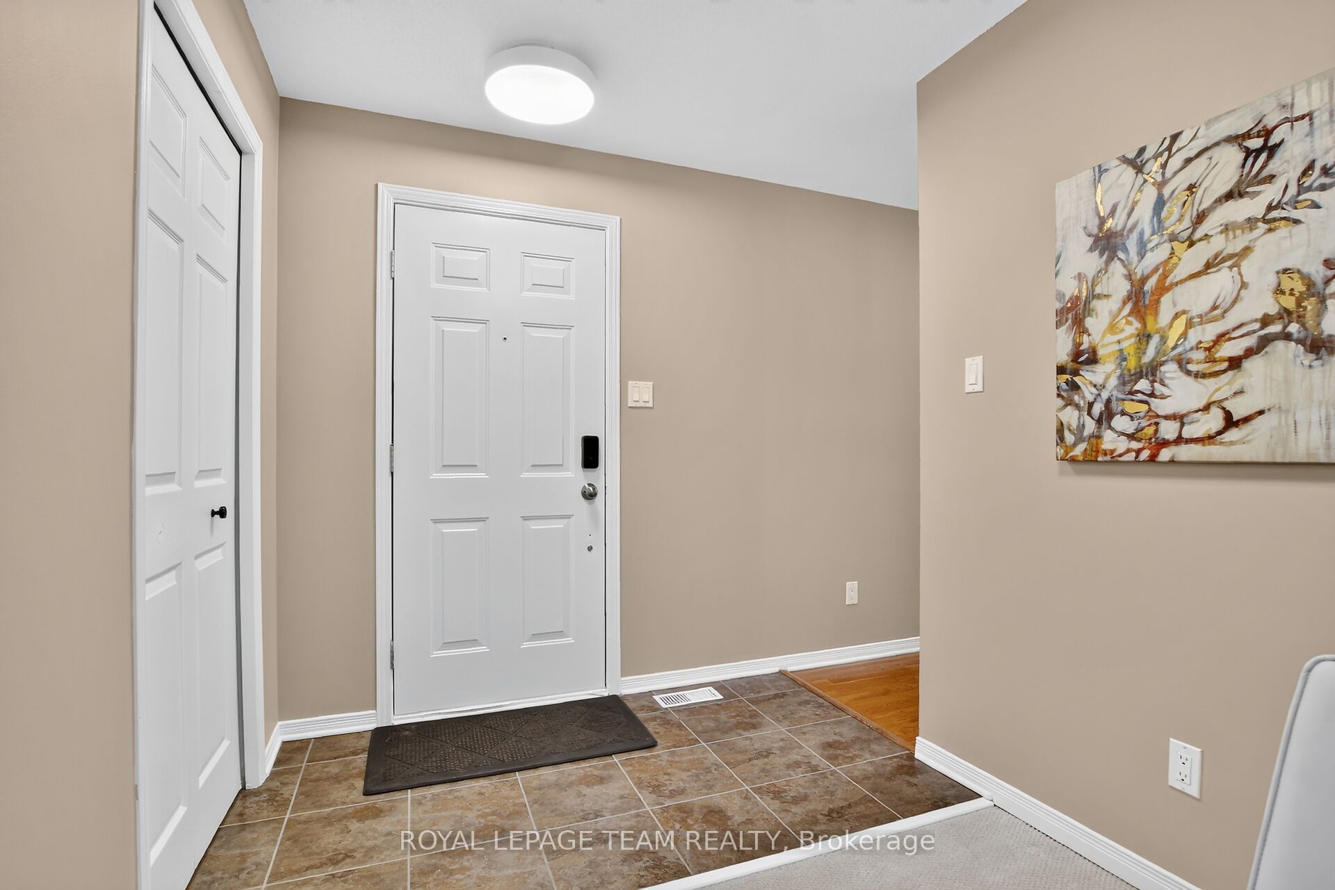 255 Deercroft Avenue, Barrhaven, ON K2J 5J9 photo 5