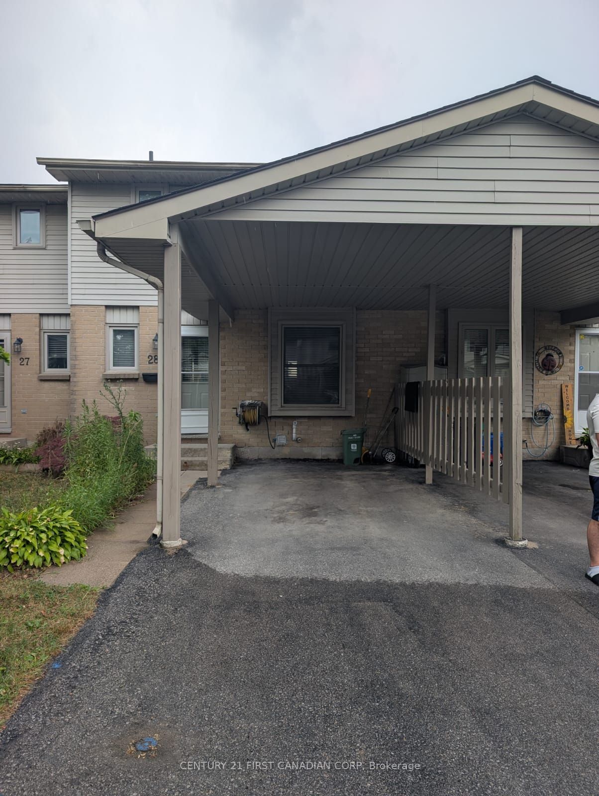 25 Erica Crescent 28, London South, ON N6E 3R6
