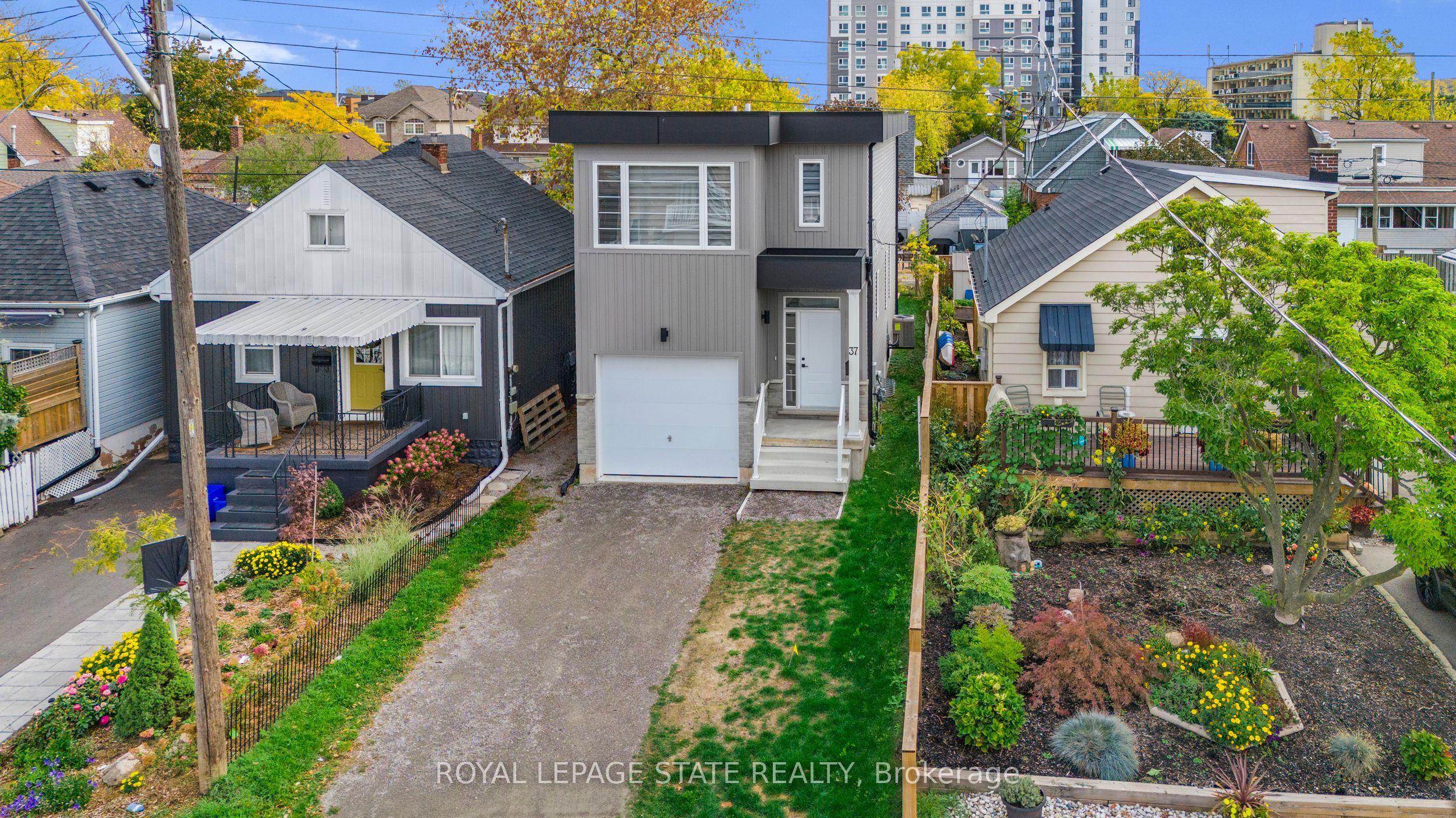 37 Delena Avenue S, Hamilton, ON L9H 1B7 photo 4