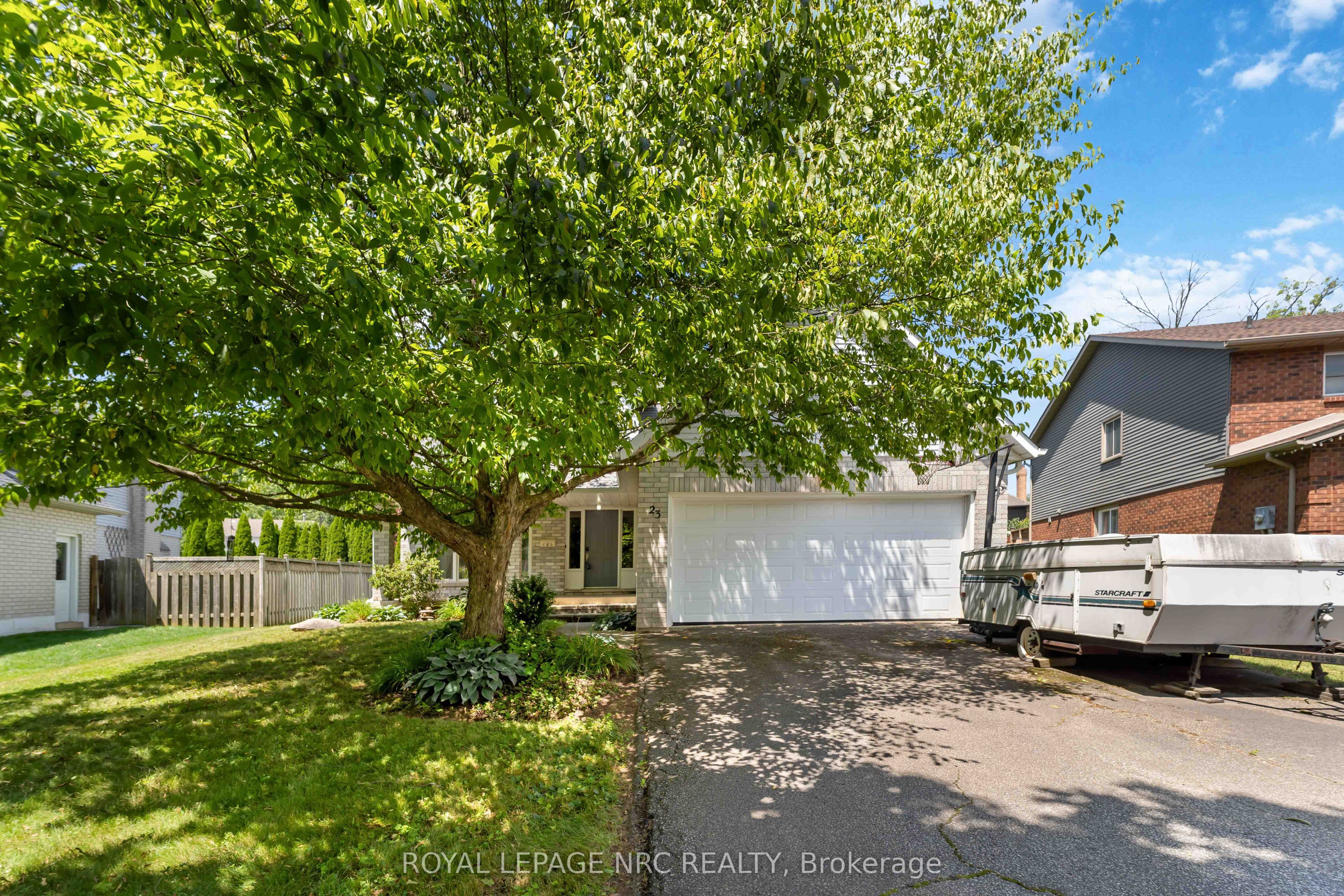 23 Woodside Square, Pelham, ON L0S 1E4