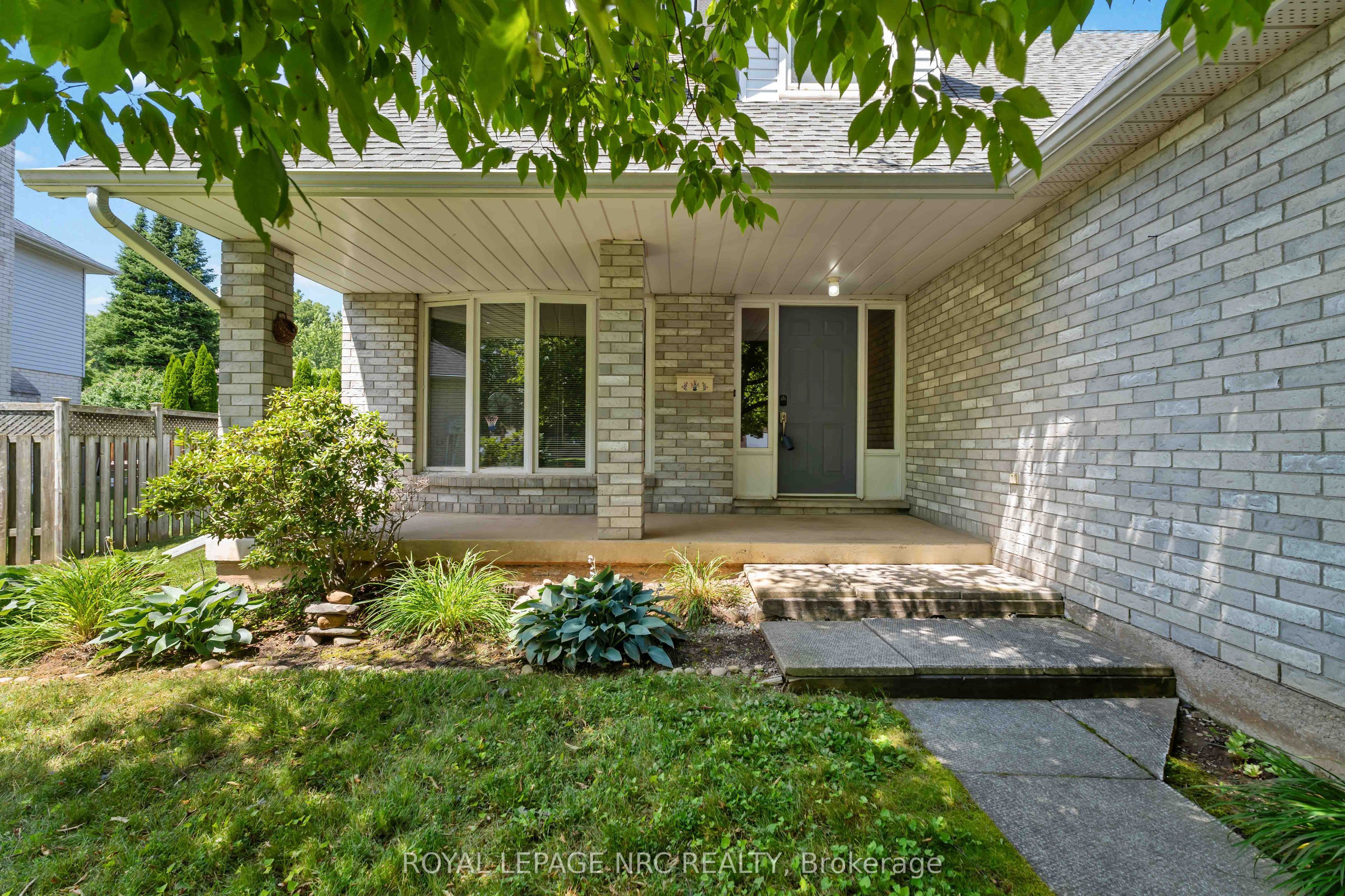 23 Woodside Square, Pelham, ON L0S 1E4 photo 3