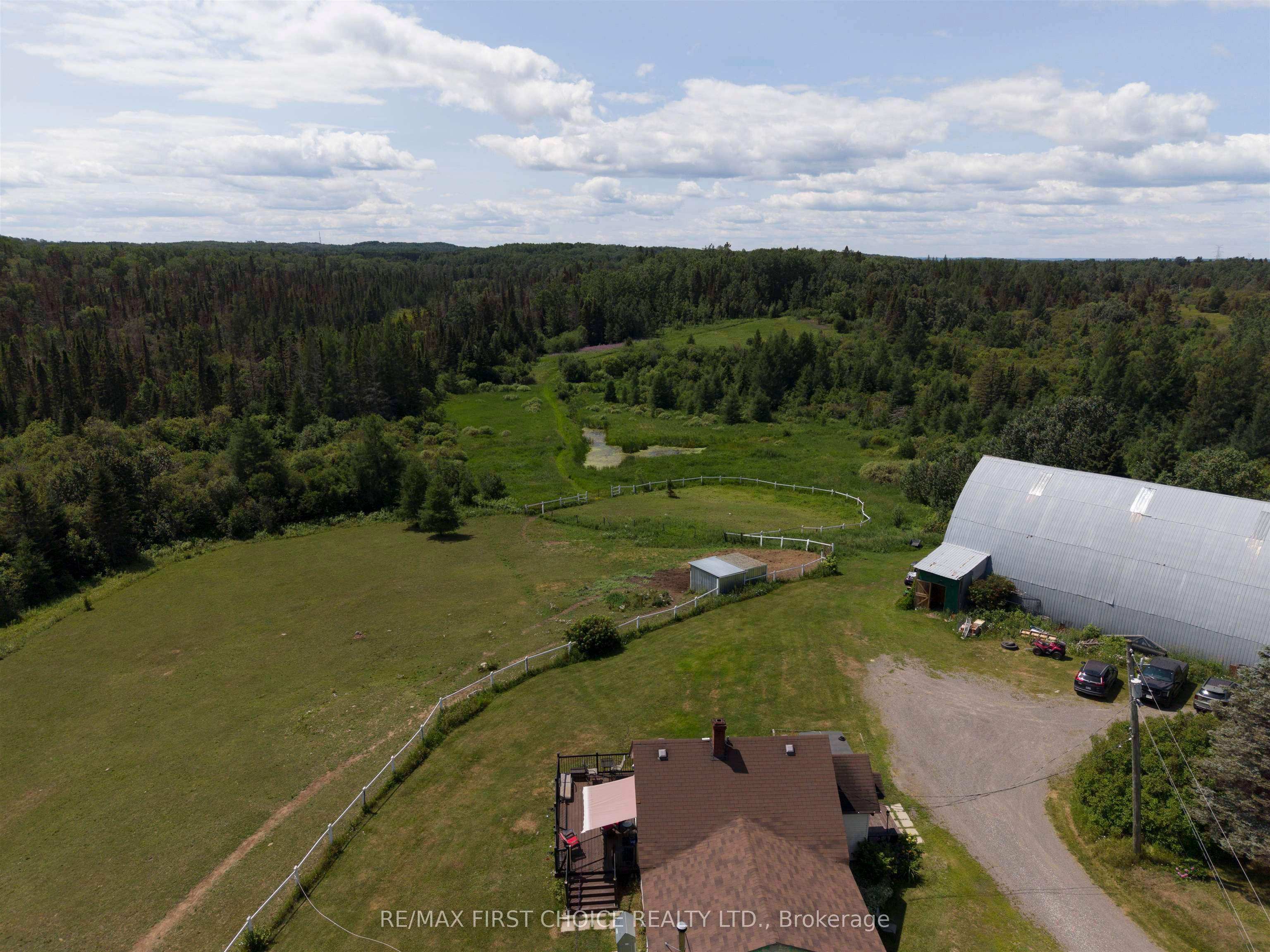 2099 Gus Wuori Road, Thunder Bay Remote Area, ON P0T 1X0 photo 2