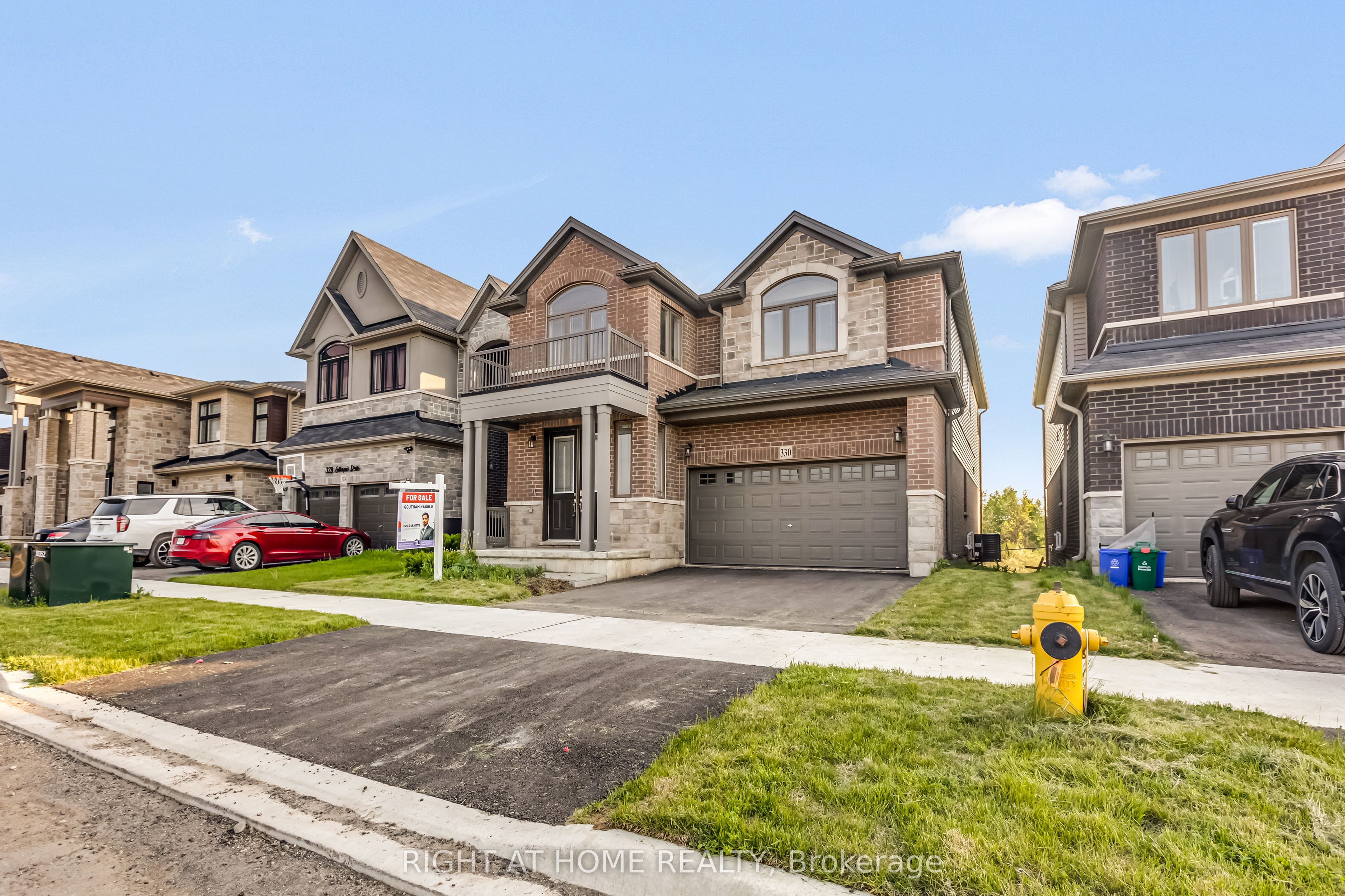 330 Gillespie Drive, Brantford, ON N3T 0X1