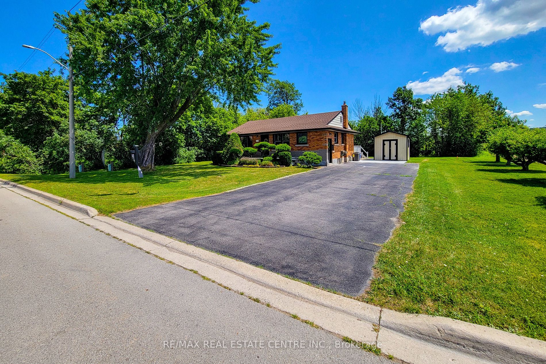 220 Winona Road, Hamilton, ON L8E 5K4 photo 4