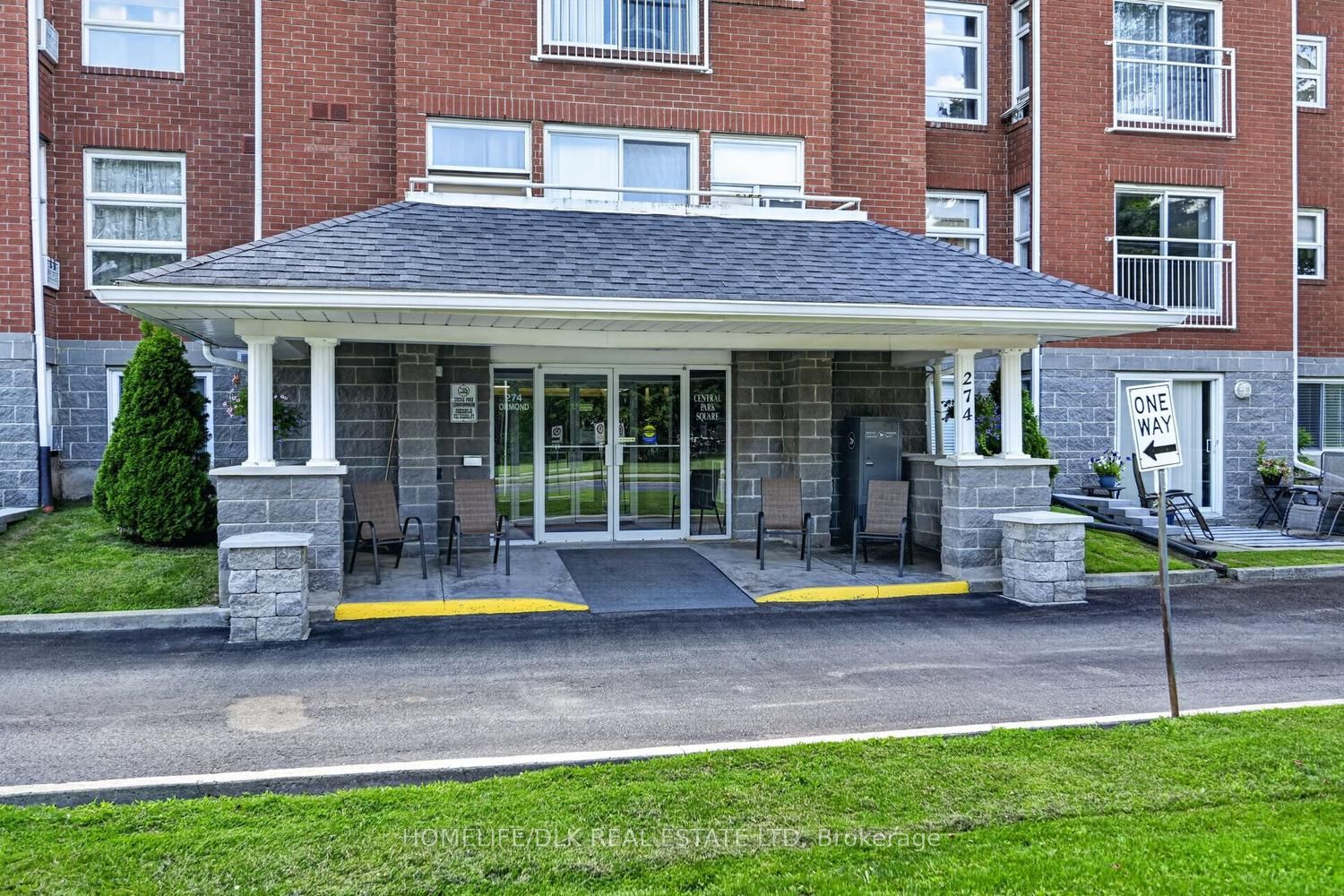 274 Ormond Street 406, Brockville, ON K6V 6Z7
