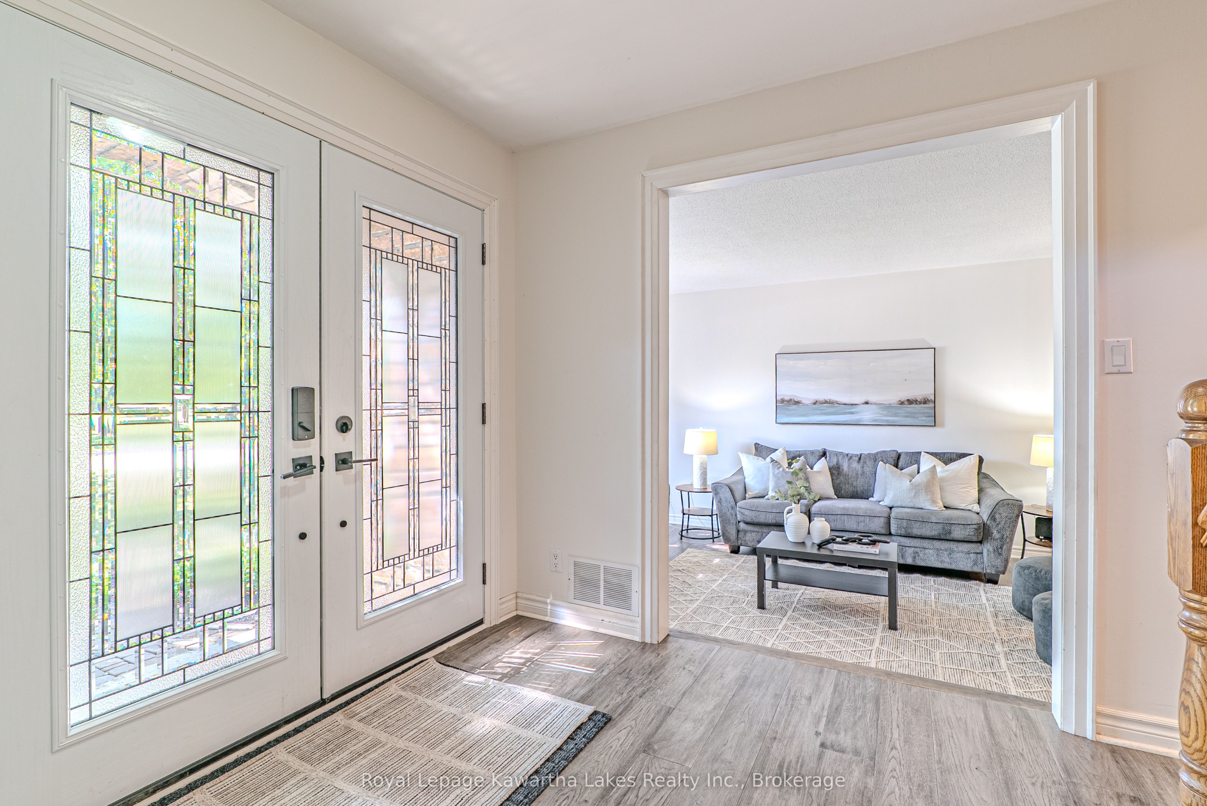60 Sanderling Crescent, Kawartha Lakes, ON K9V 4N2 photo 4