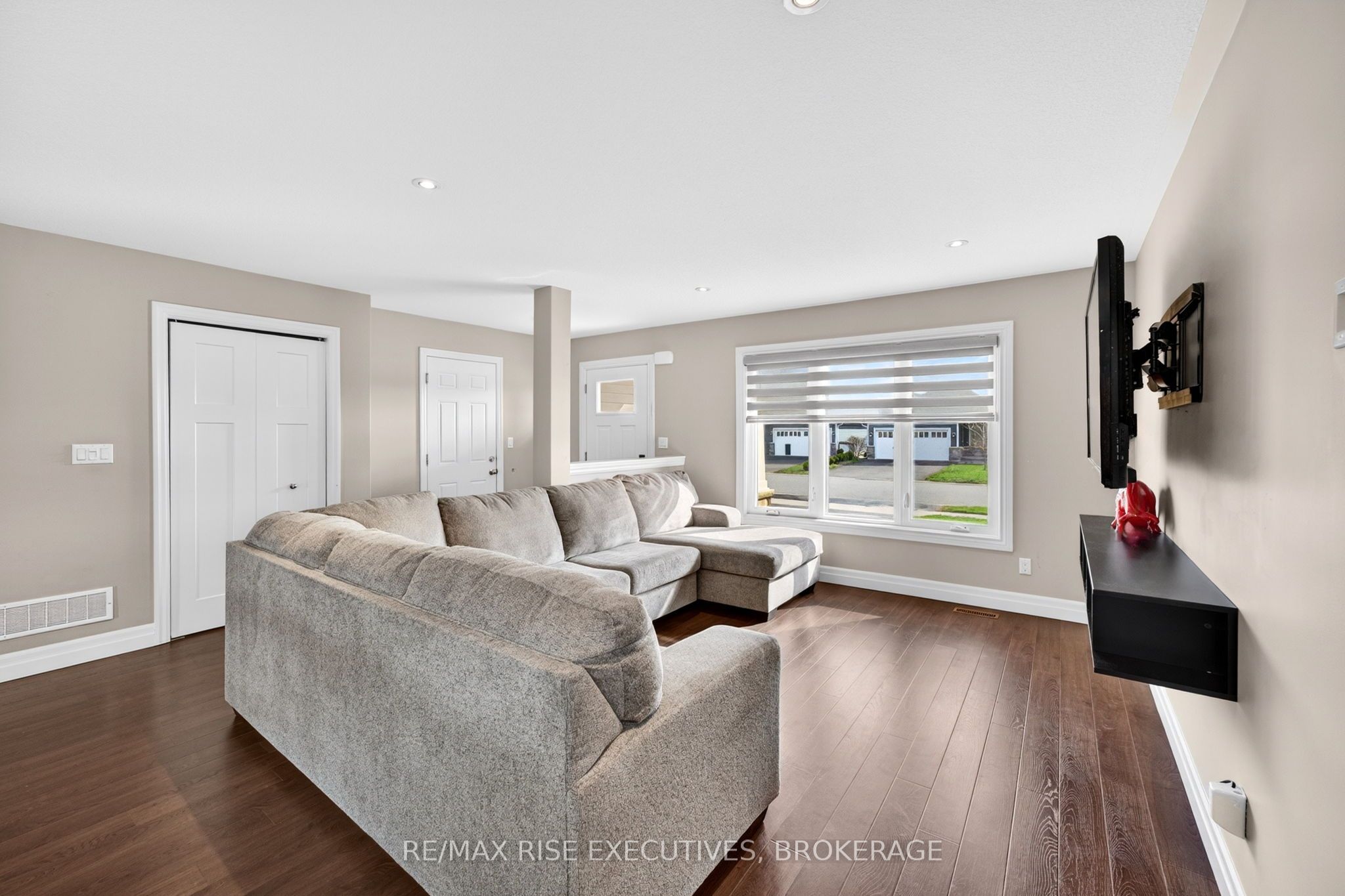 44 Tessa Boulevard, Belleville, ON K8N 0B4 photo 5