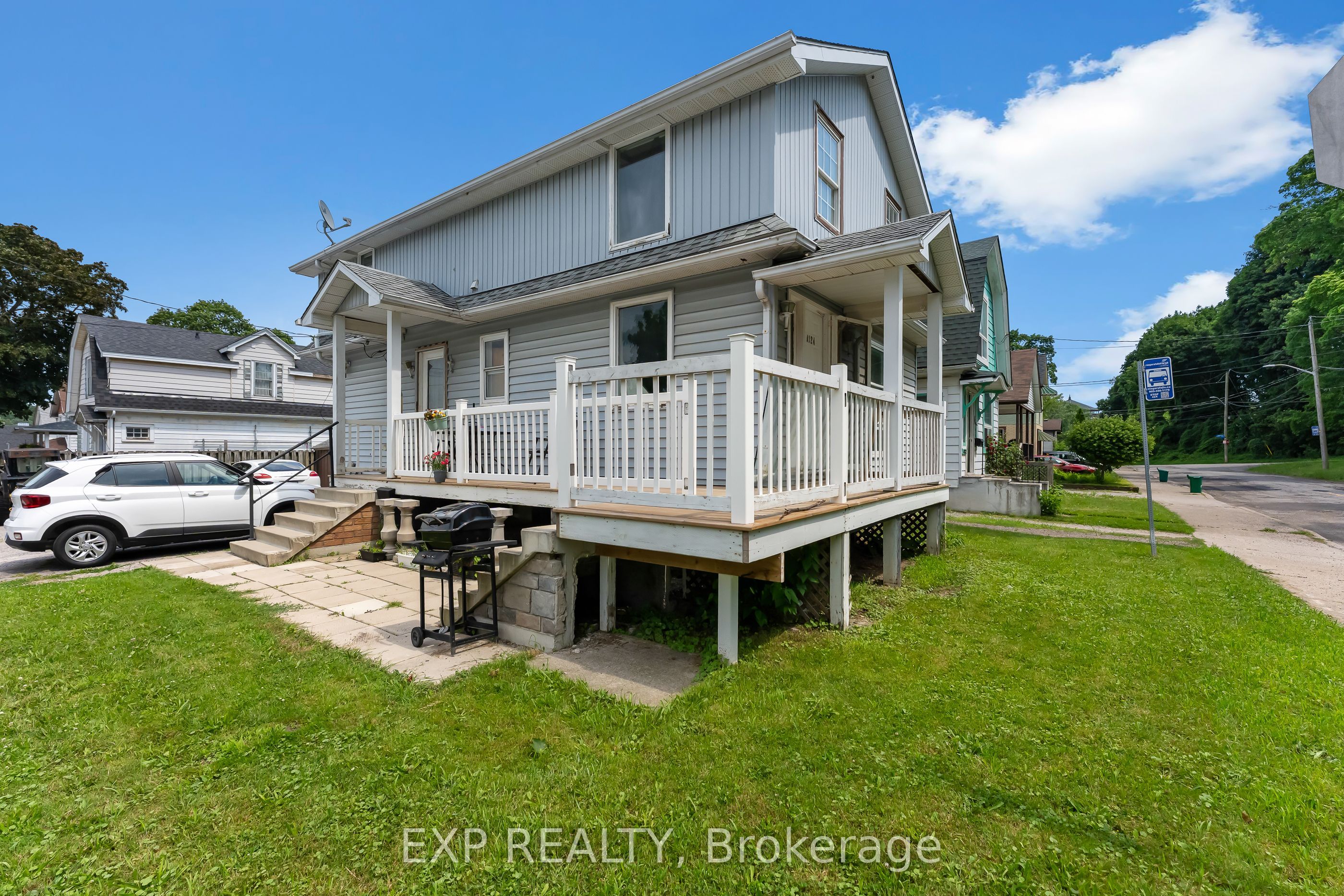 4124 Terrace Avenue W Upper, Niagara Falls, ON L2E 3J3 photo 2