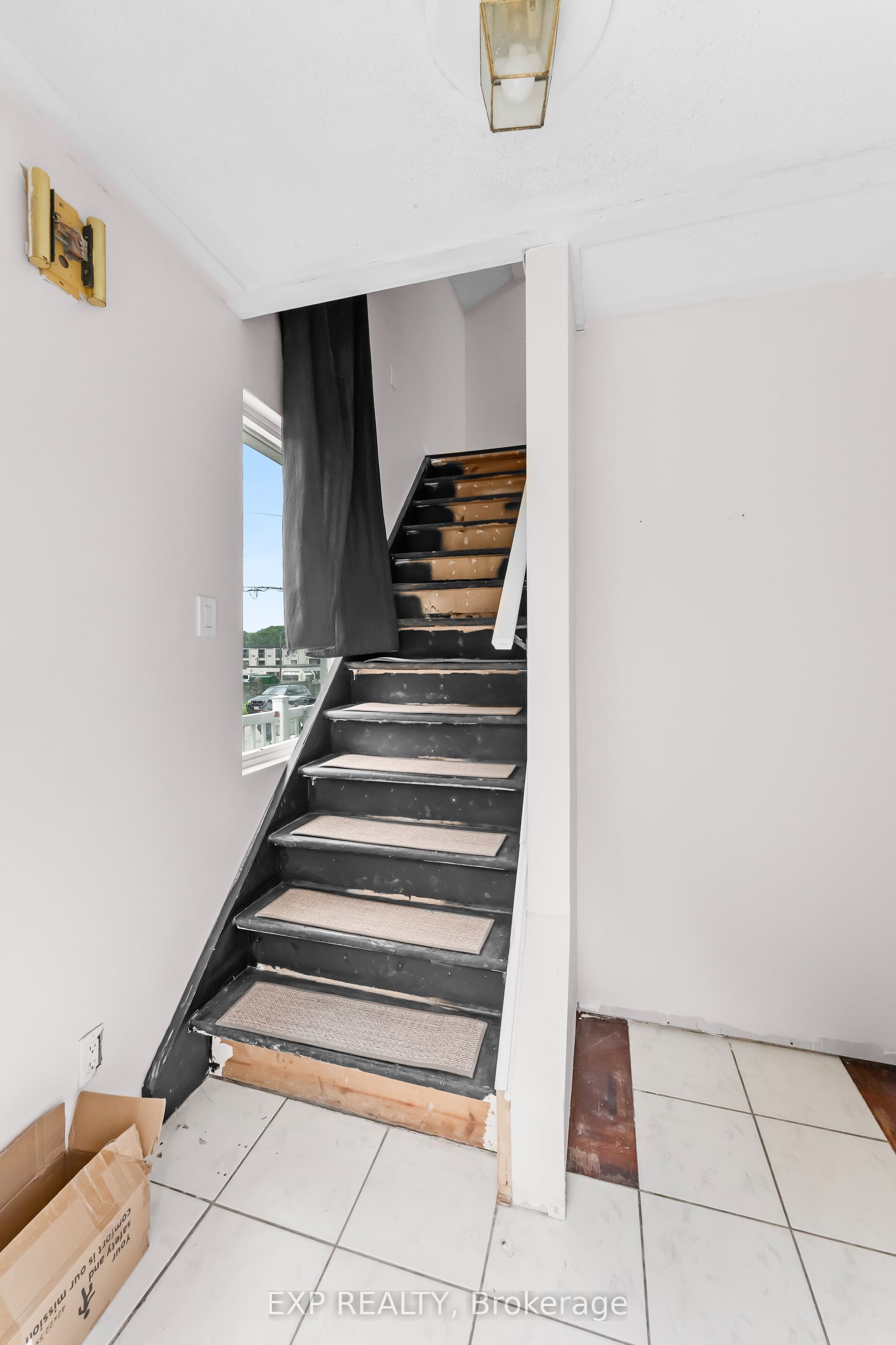 4124 Terrace Avenue W Upper, Niagara Falls, ON L2E 3J3 photo 5