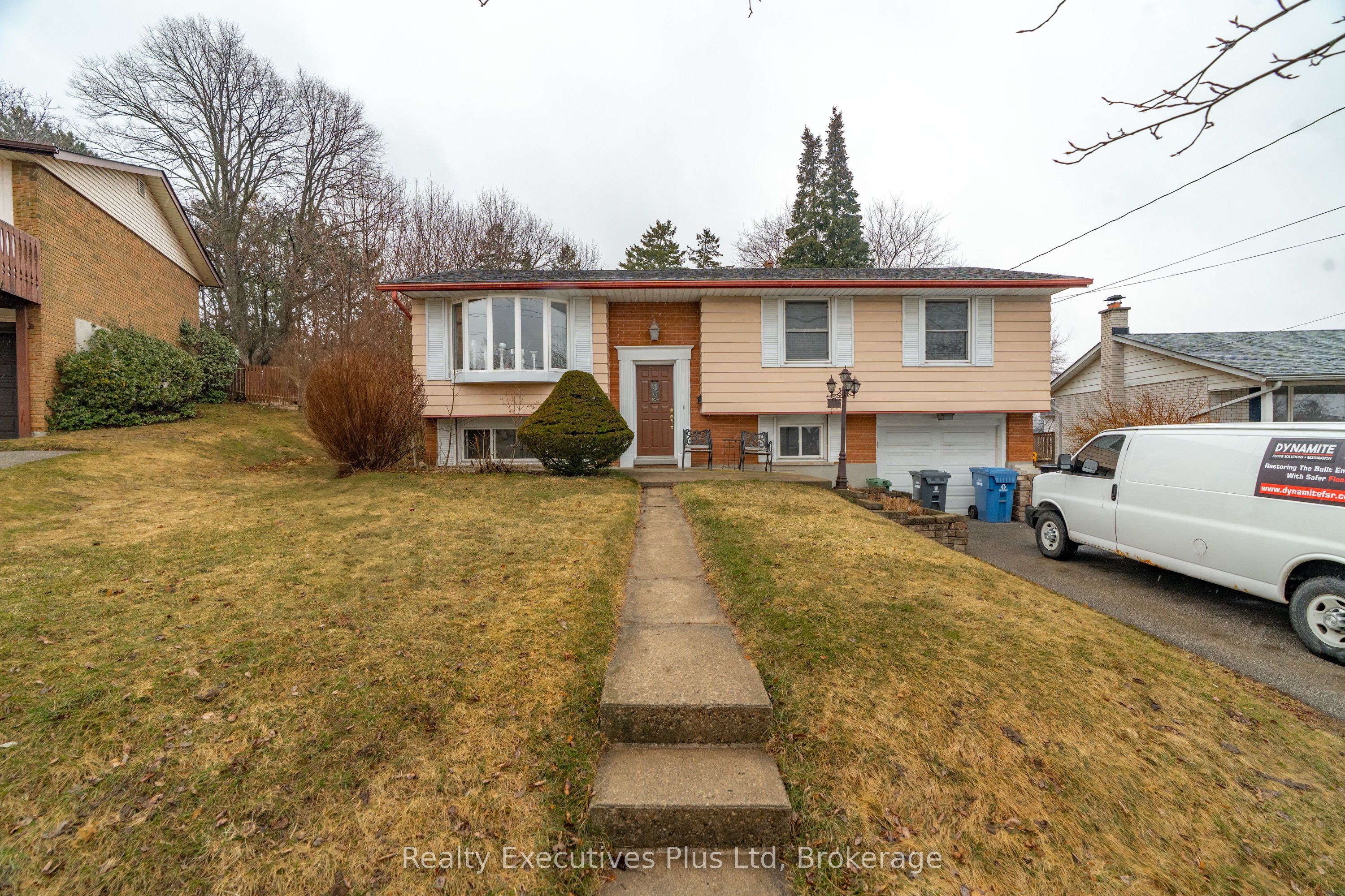 90 Western Avenue, Guelph, ON N1H 6A8