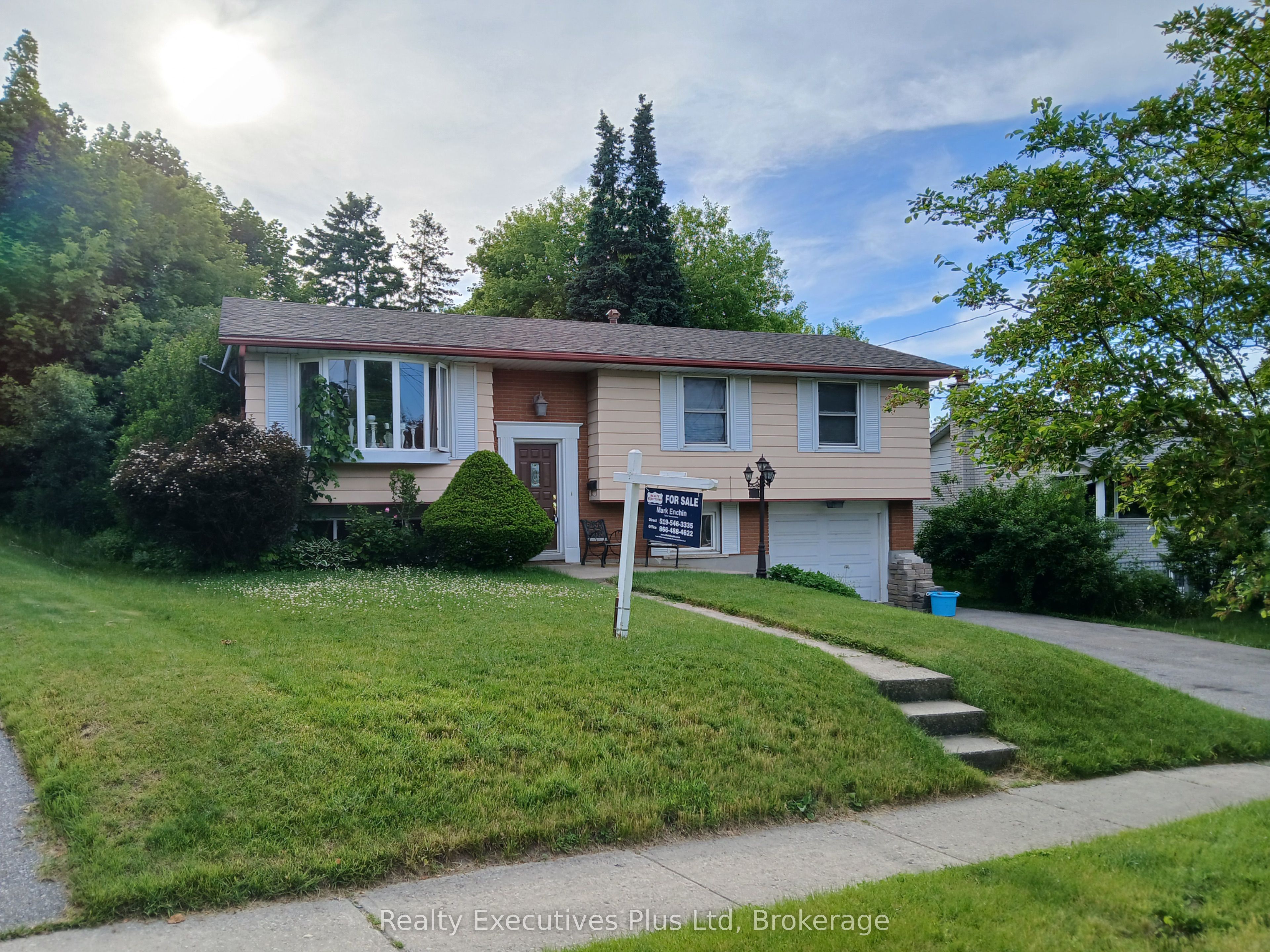 90 Western Avenue, Guelph, ON N1H 6A8 photo 3