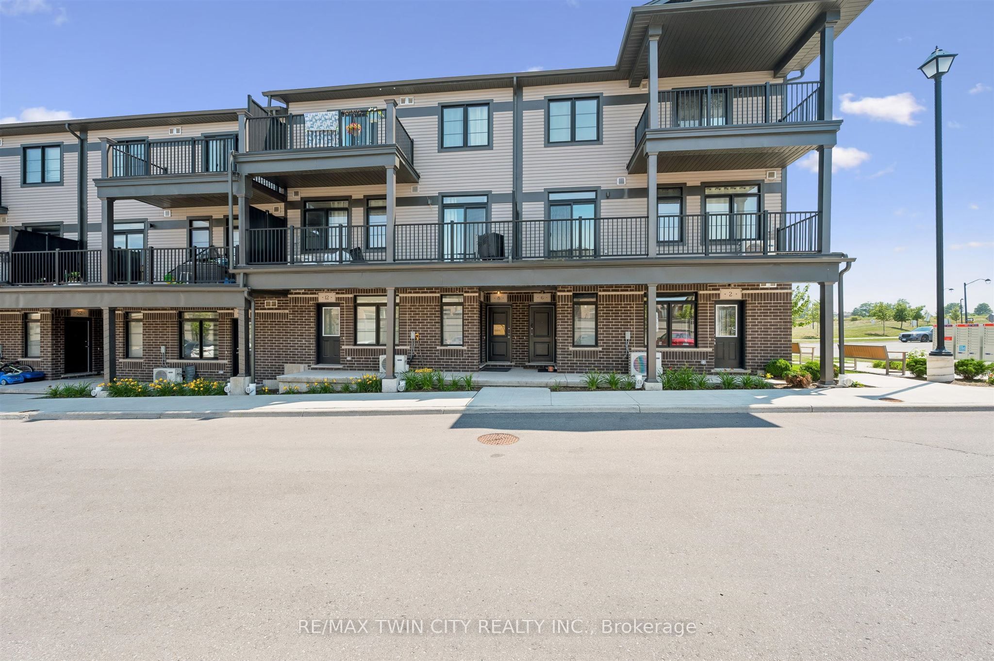 8 Oat Lane, Kitchener, ON N2R 0T1 photo 3
