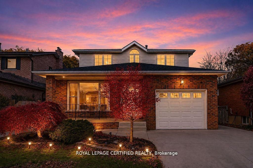 35 Trenholme Crescent, Hamilton, ON L8W 2L4 photo 2