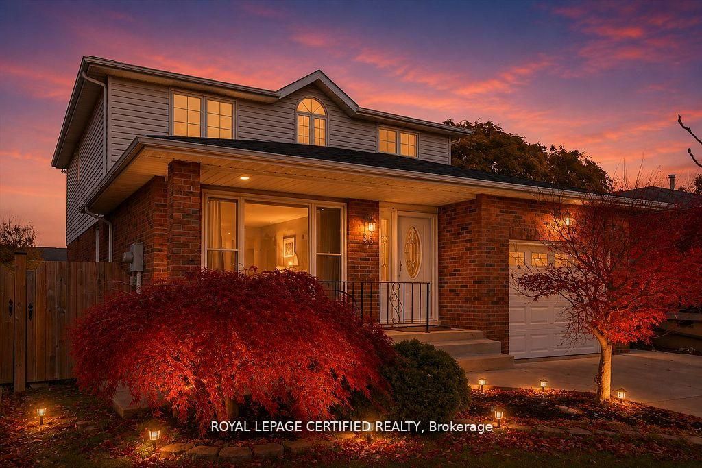 35 Trenholme Crescent, Hamilton, ON L8W 2L4 photo 3