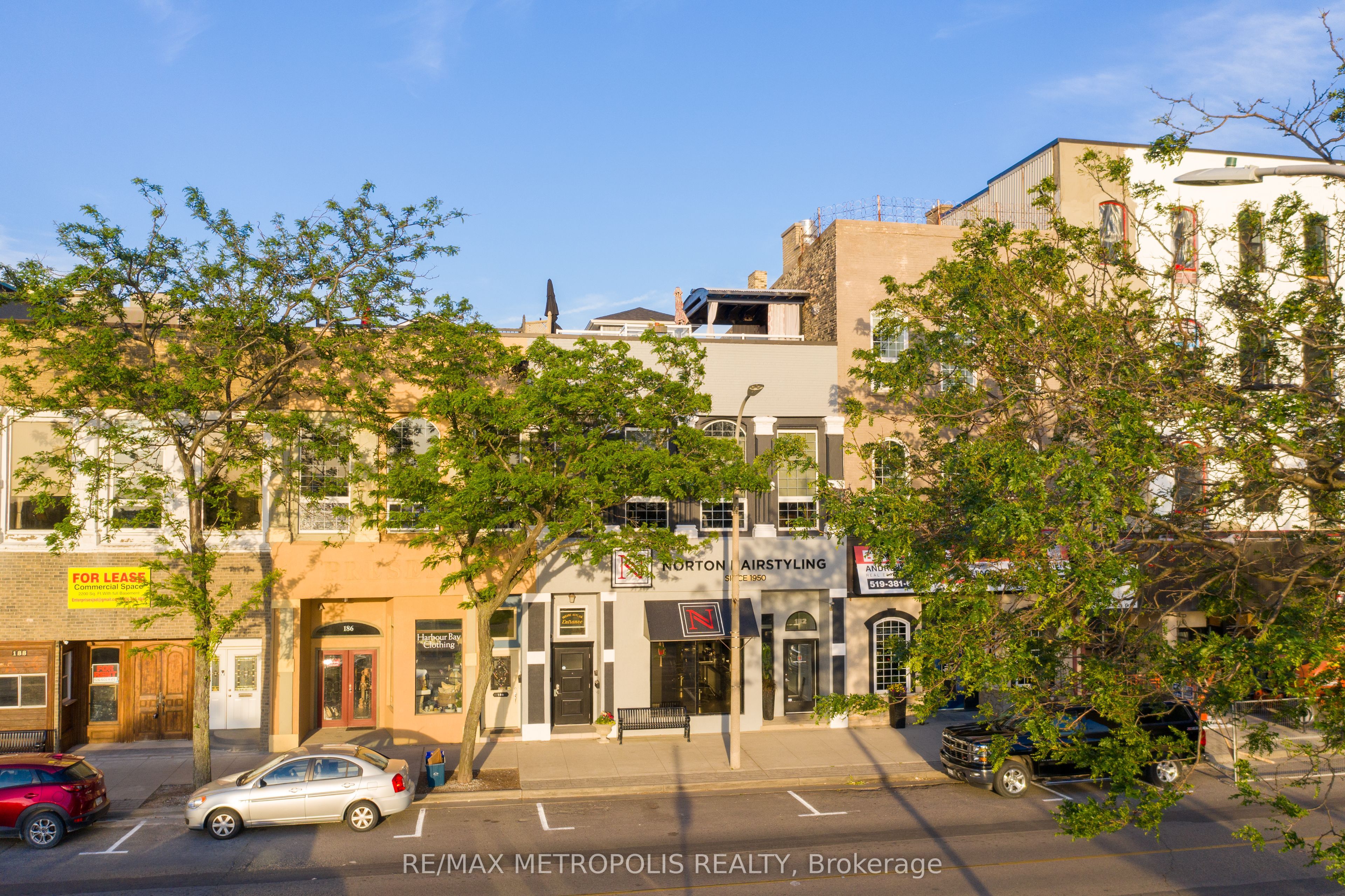 182 Front Street N Upper, Sarnia, ON N7T 5S3