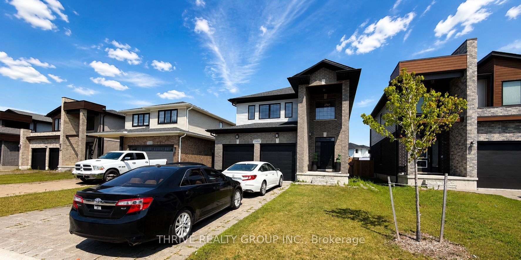 1340 John Kenney Drive, London North, ON N6G 0Y1 photo 2