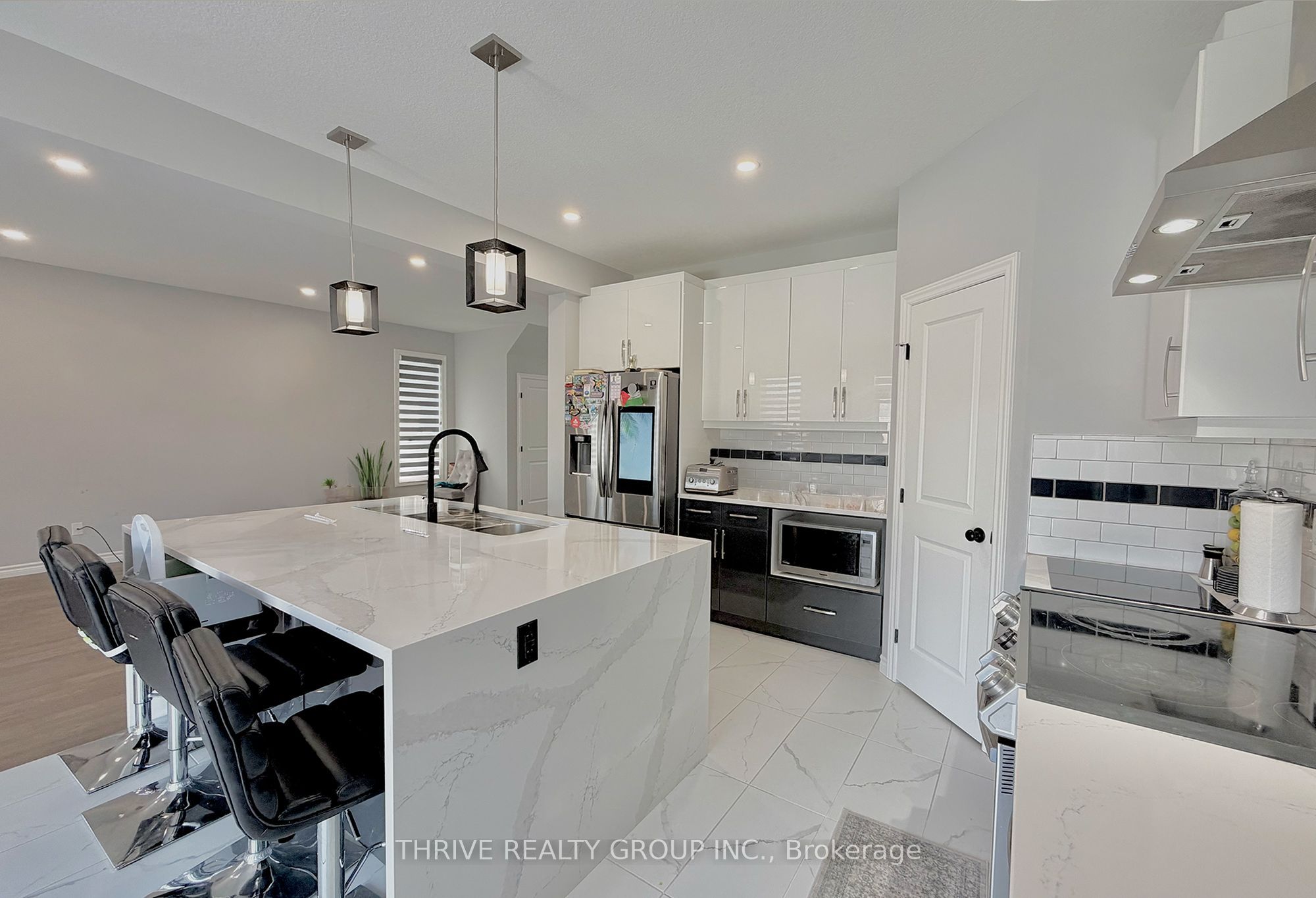 1340 John Kenney Drive, London North, ON N6G 0Y1 photo 5