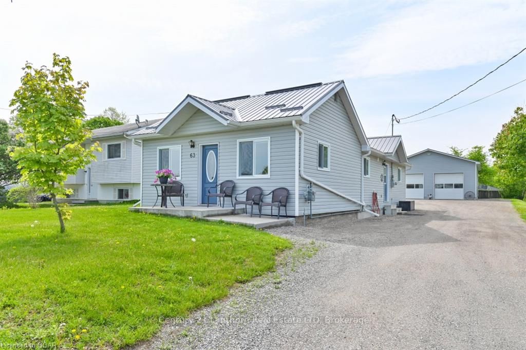 63 LIVINGSTONE Avenue E, Centre Hastings, ON K0K 2K0