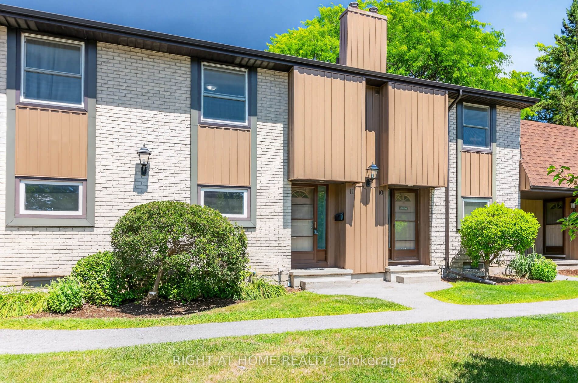215 Glamis Road 11, Cambridge, ON N1R 6V8 photo 3
